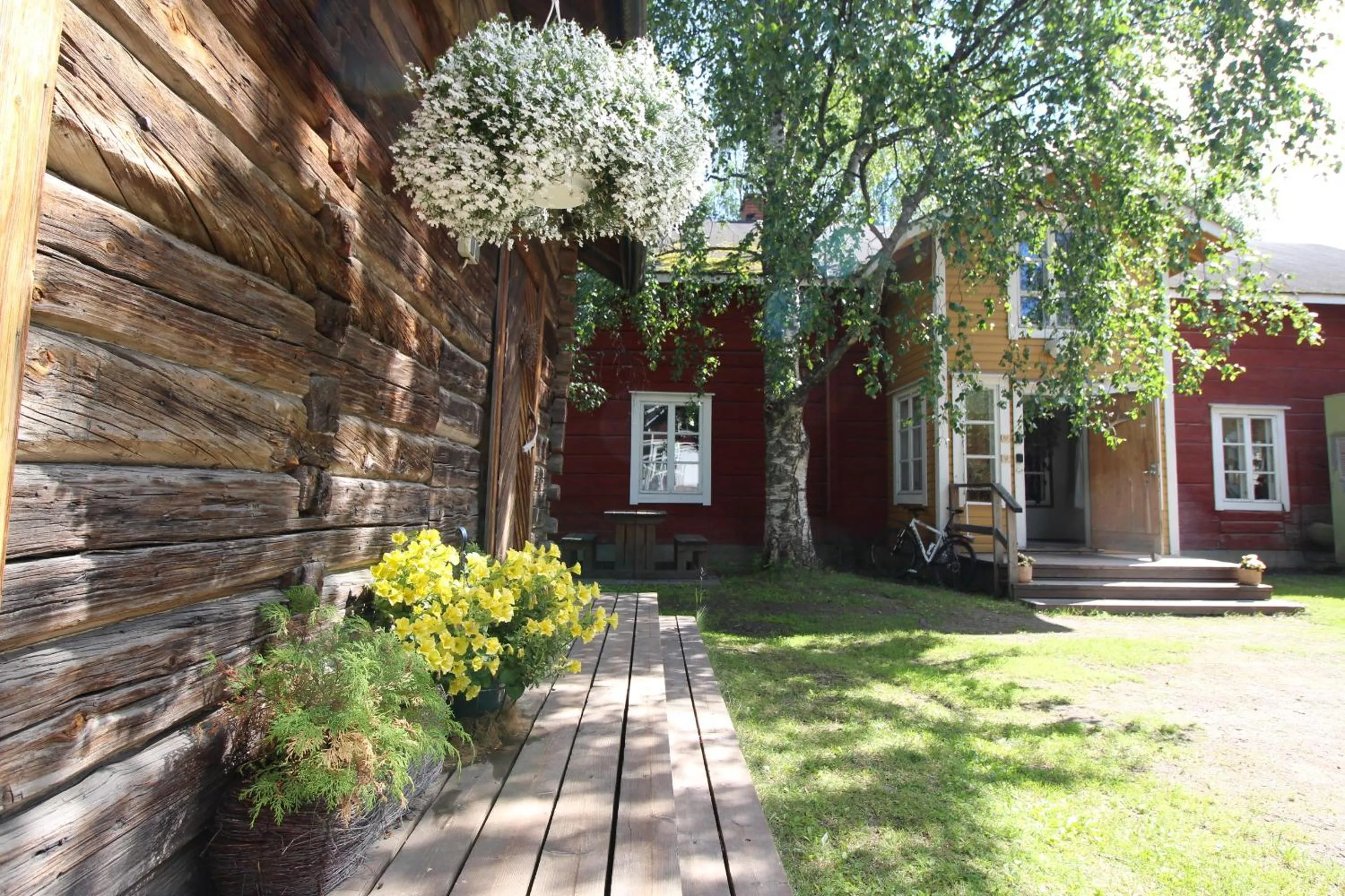 Facade/entrance in LAURI Historical Log House Manor