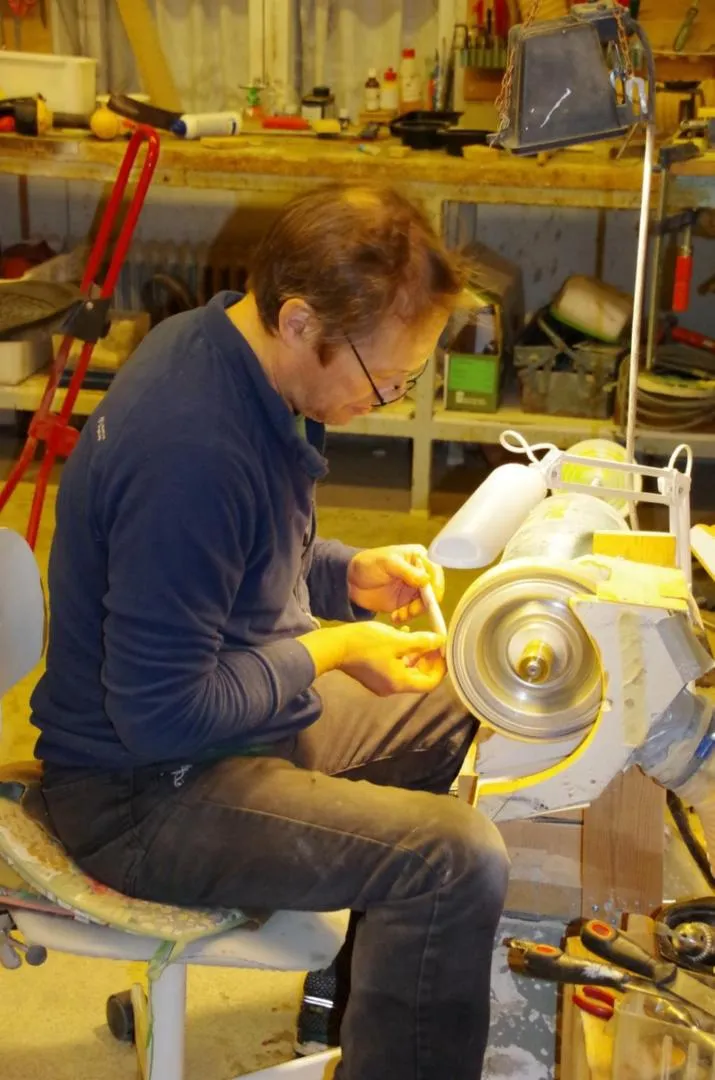 On-site shops in LAURI Historical Log House Manor