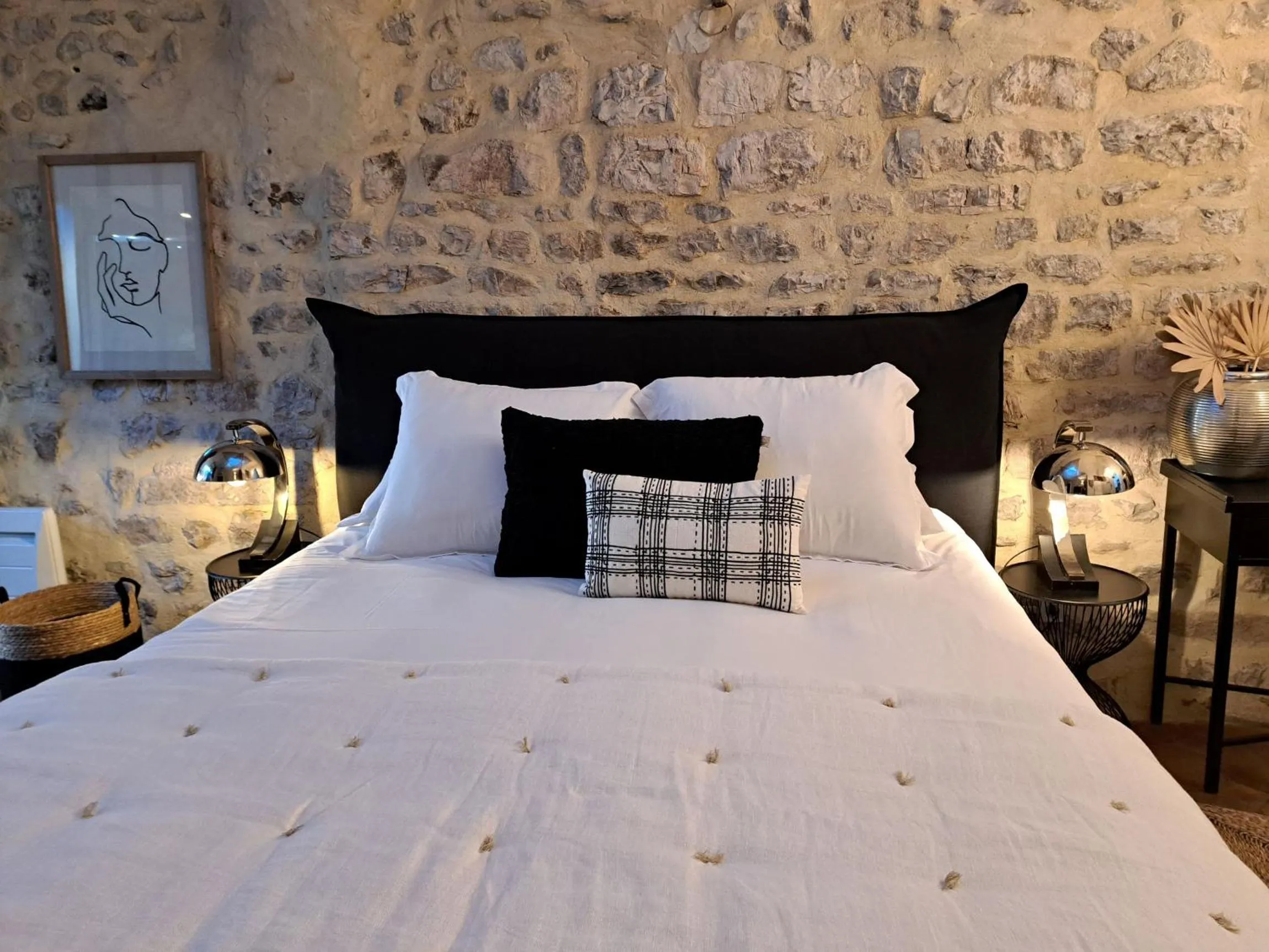 Bed in Hôtel Le Patio de Sophie