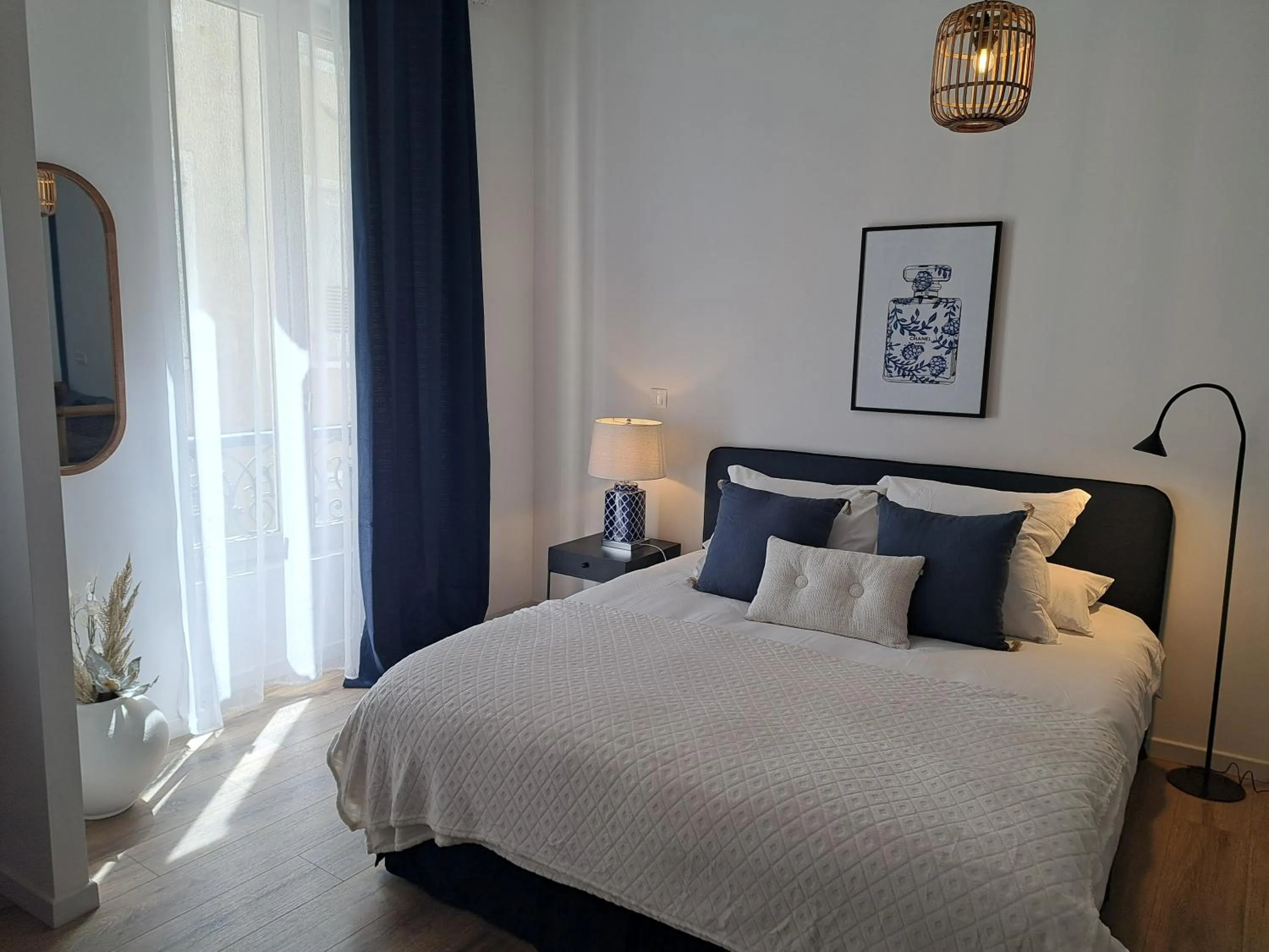 Bed in Hôtel Le Patio de Sophie