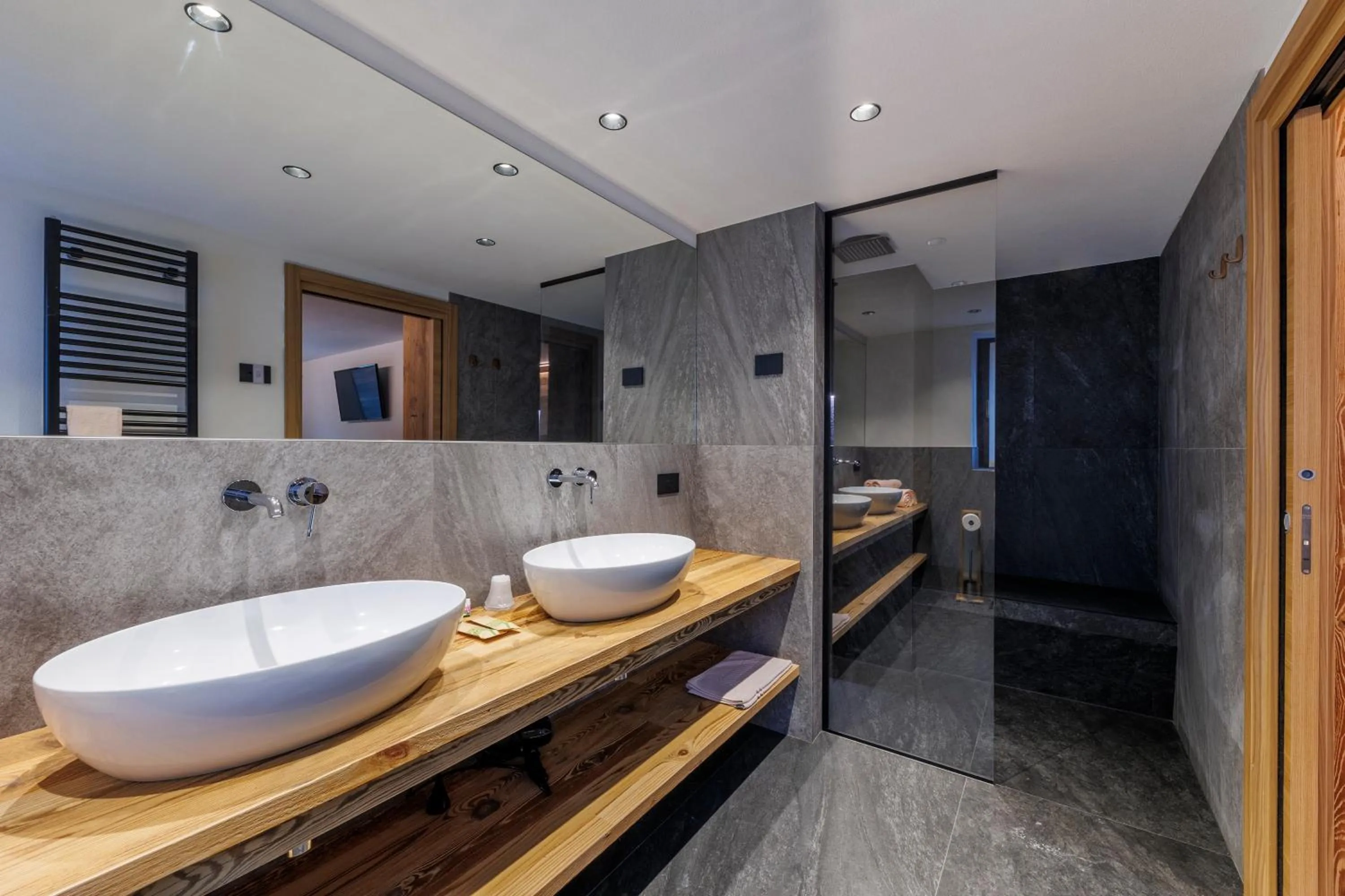 Bathroom in Steinbock B&B - Apartaments