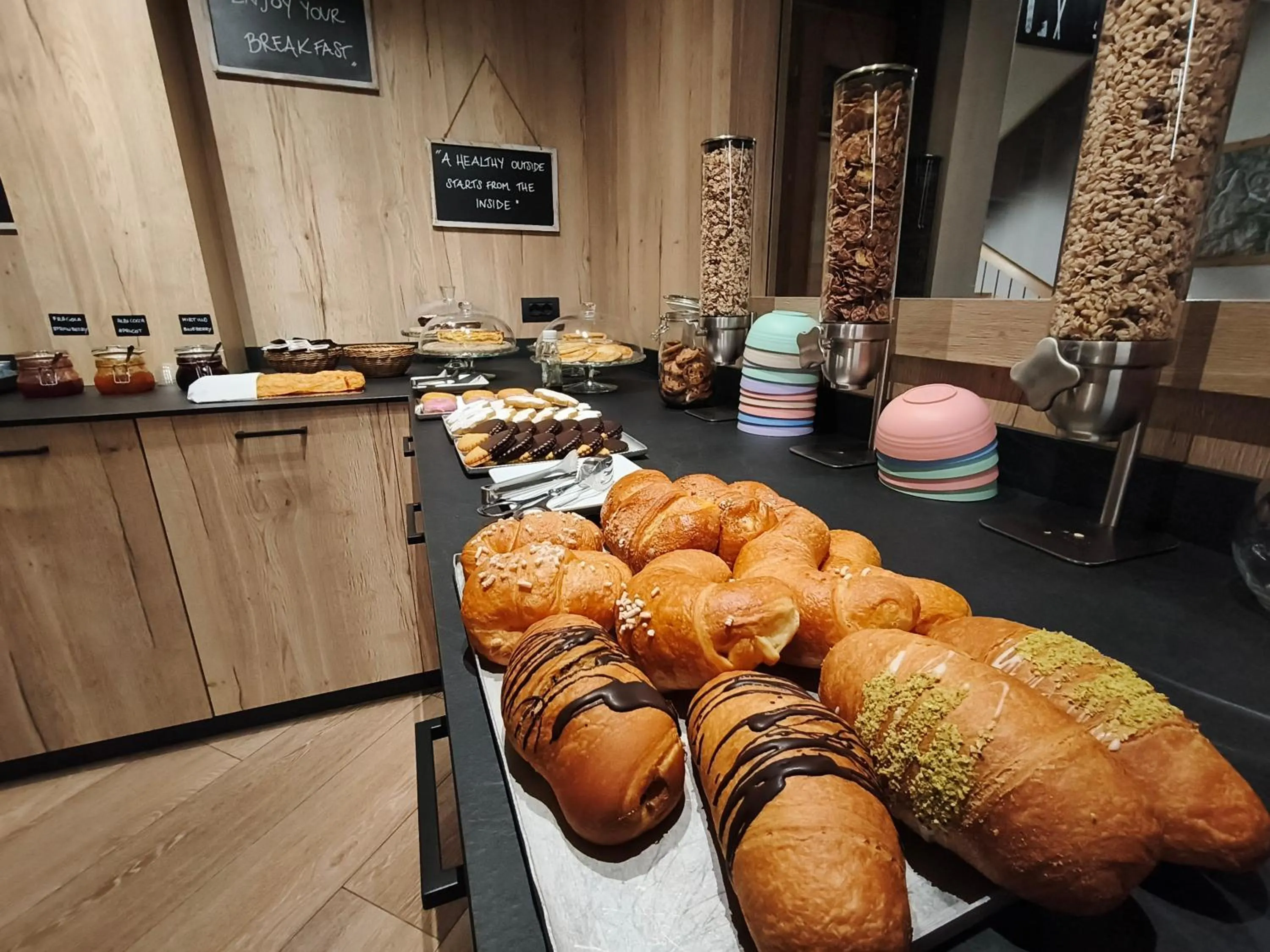 Breakfast in Steinbock B&B - Apartaments