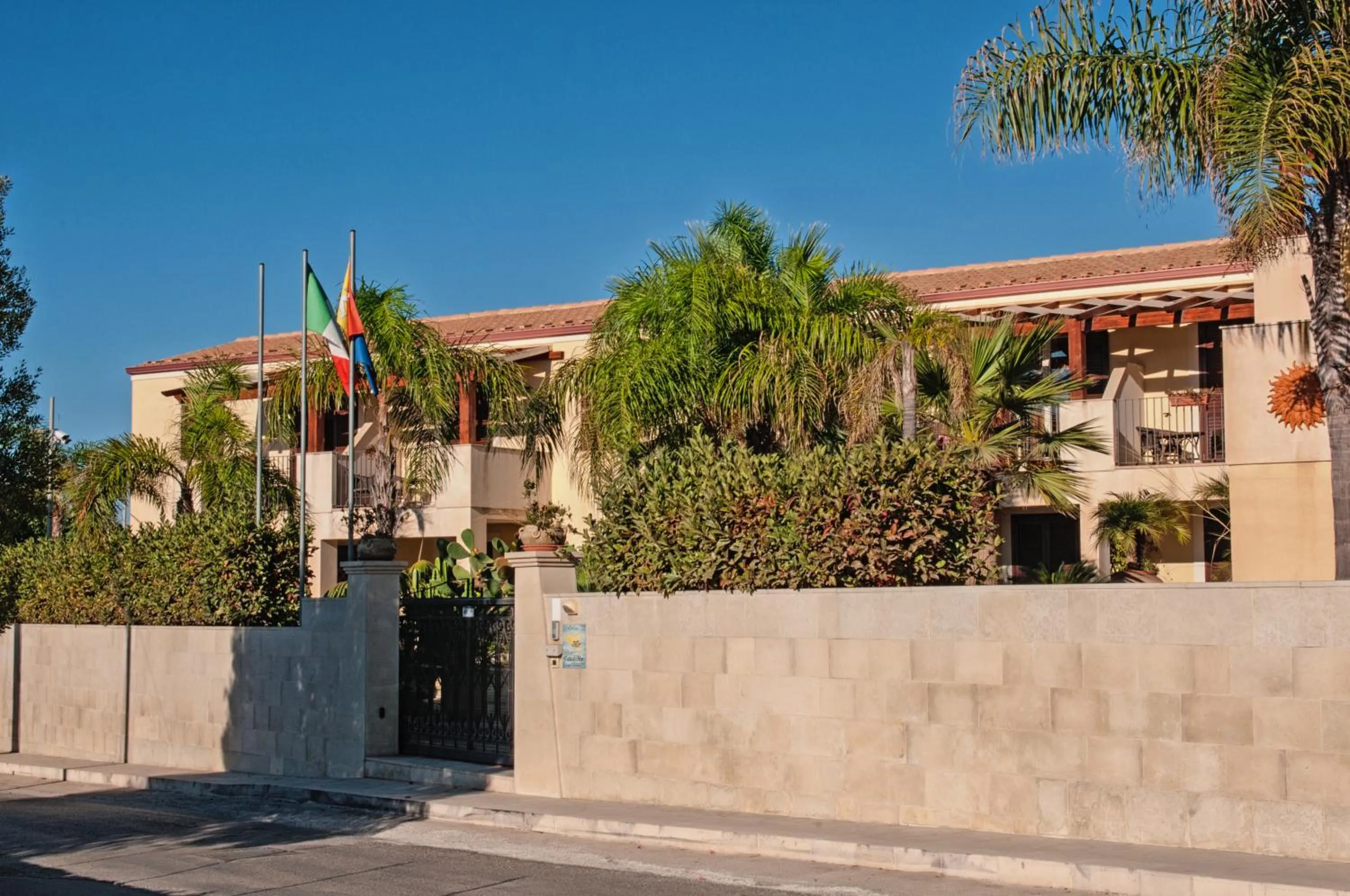 Facade/entrance in Residence Casa Del Mar Sicilia