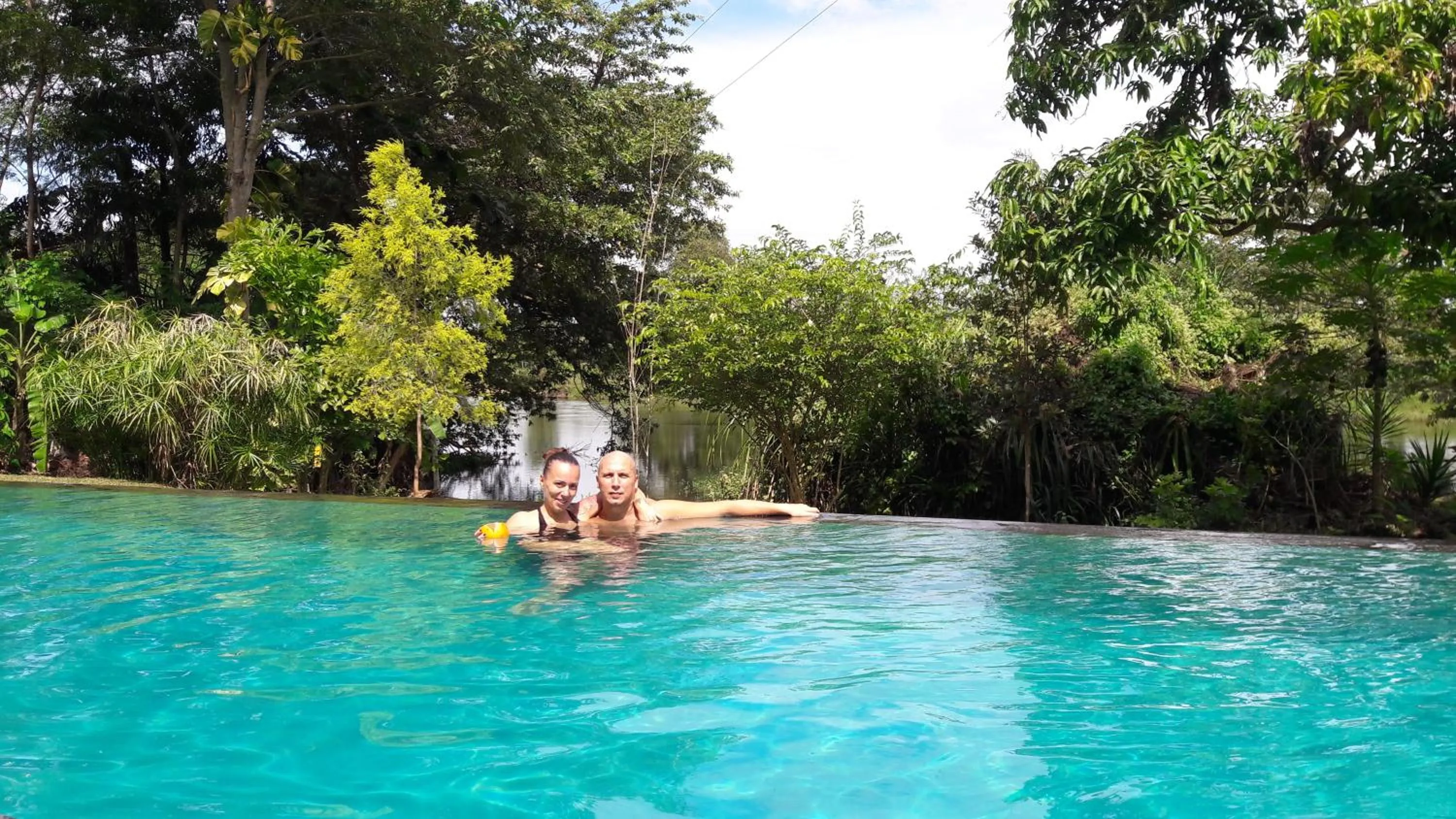 Swimming pool in Vimanra Udawalawa