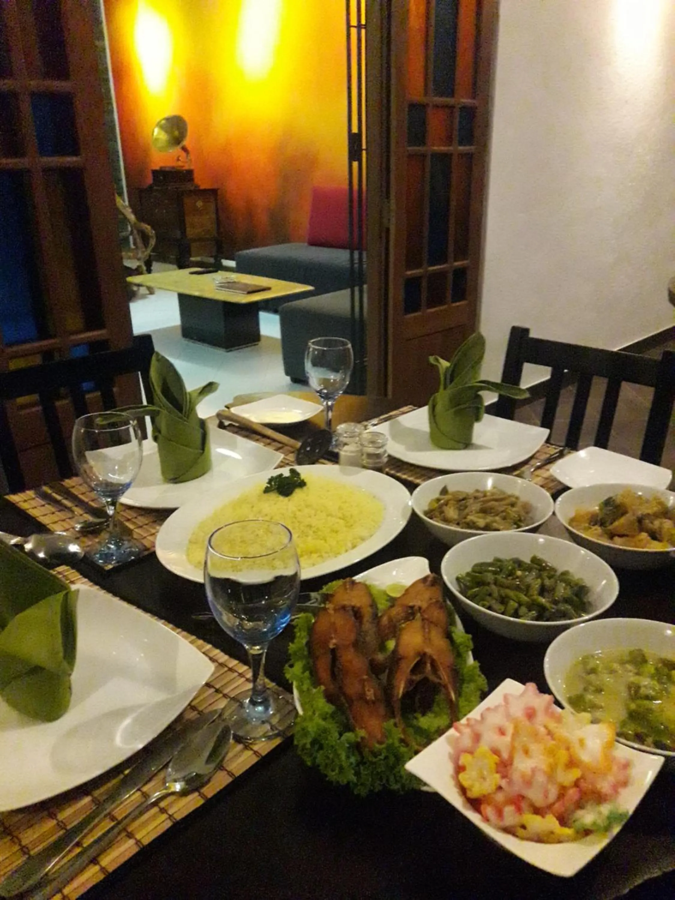 Restaurant/places to eat in Vimanra Udawalawa