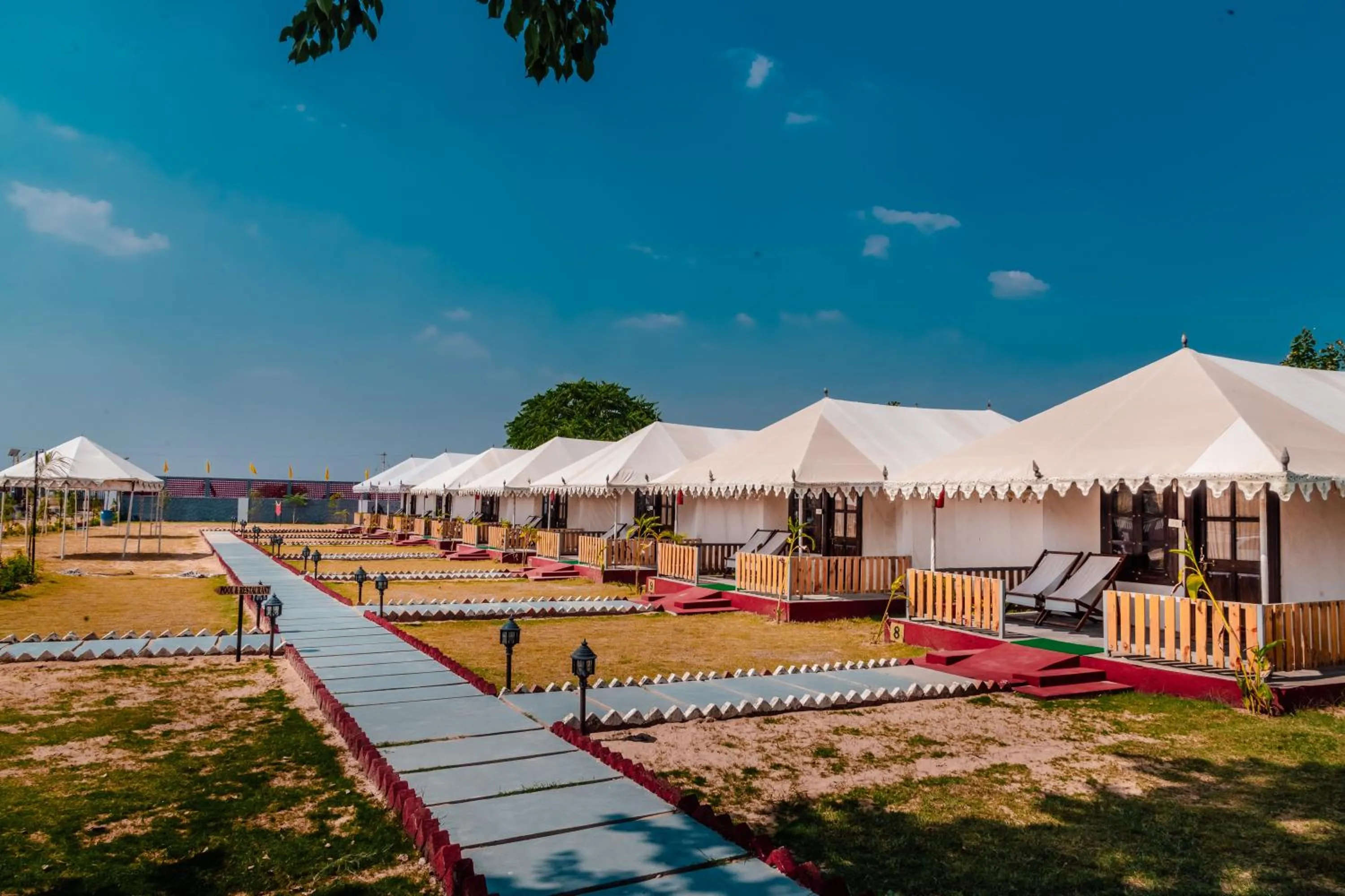 Facade/entrance in Rawai Luxury Tents Pushkar