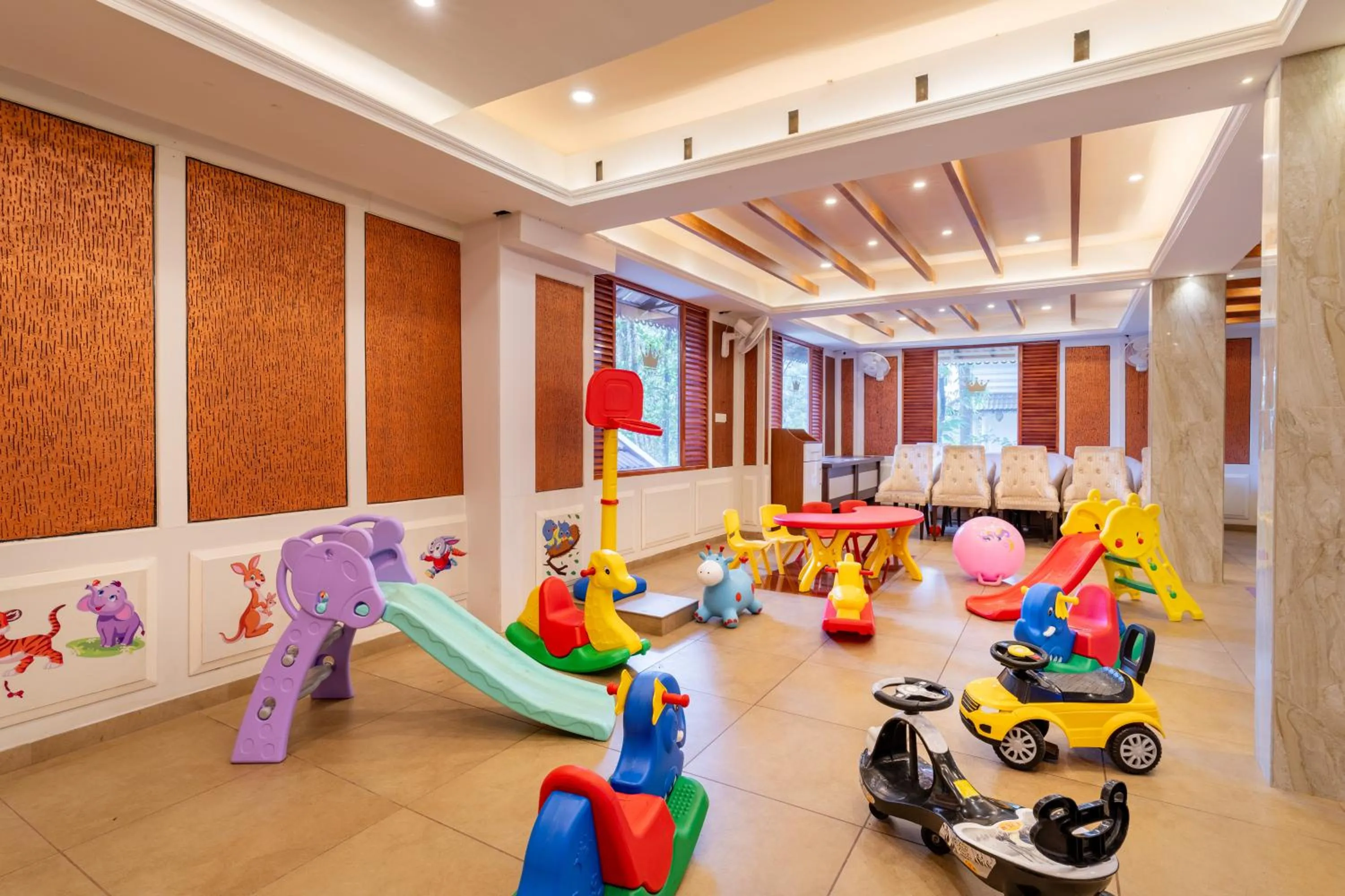 Crown Valley Thekkady