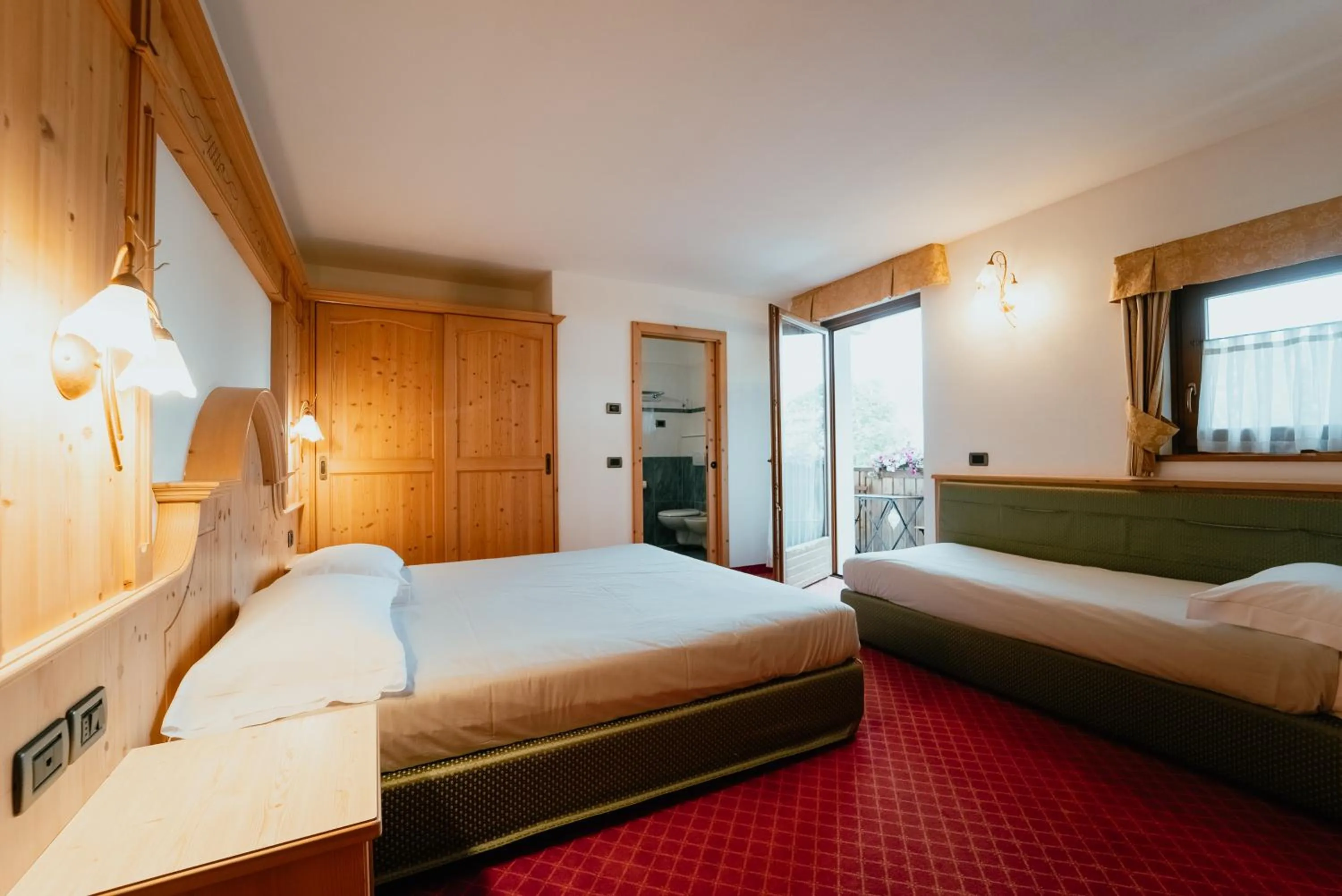 Bedroom, Bed in Chalet Campiglio Imperiale