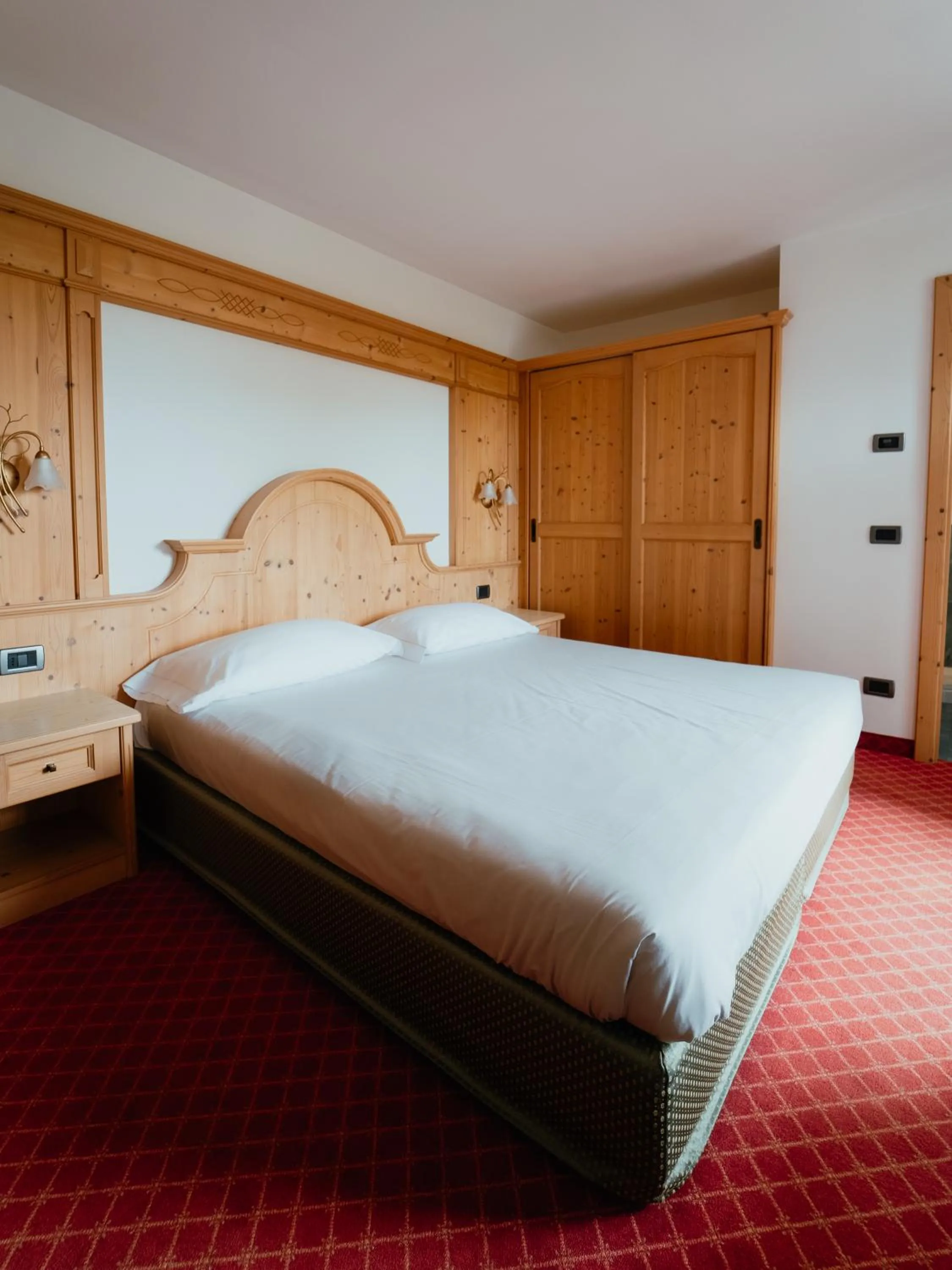Bedroom, Bed in Chalet Campiglio Imperiale