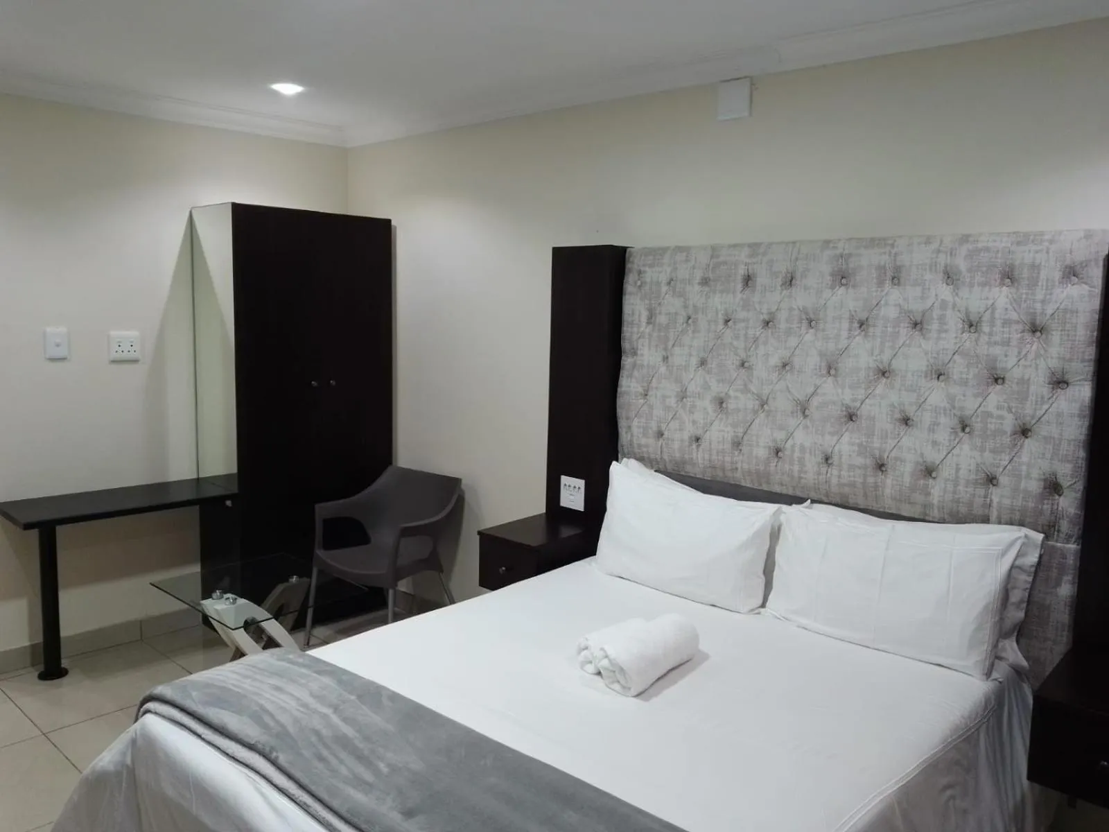 Bed in Angel Guest House