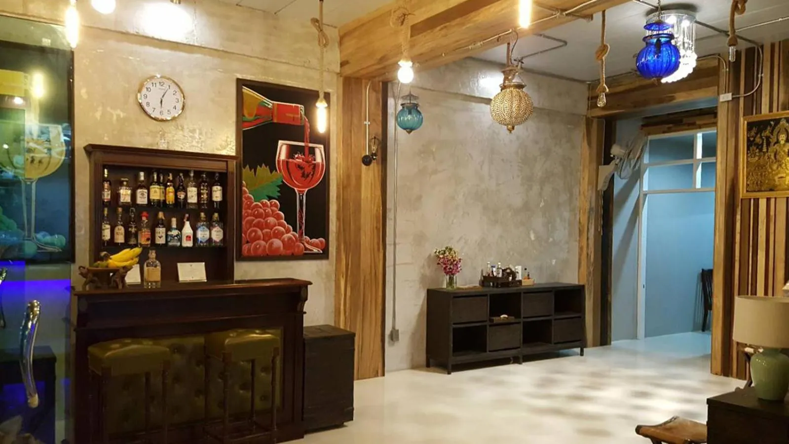 Lounge or bar in Chatchada House