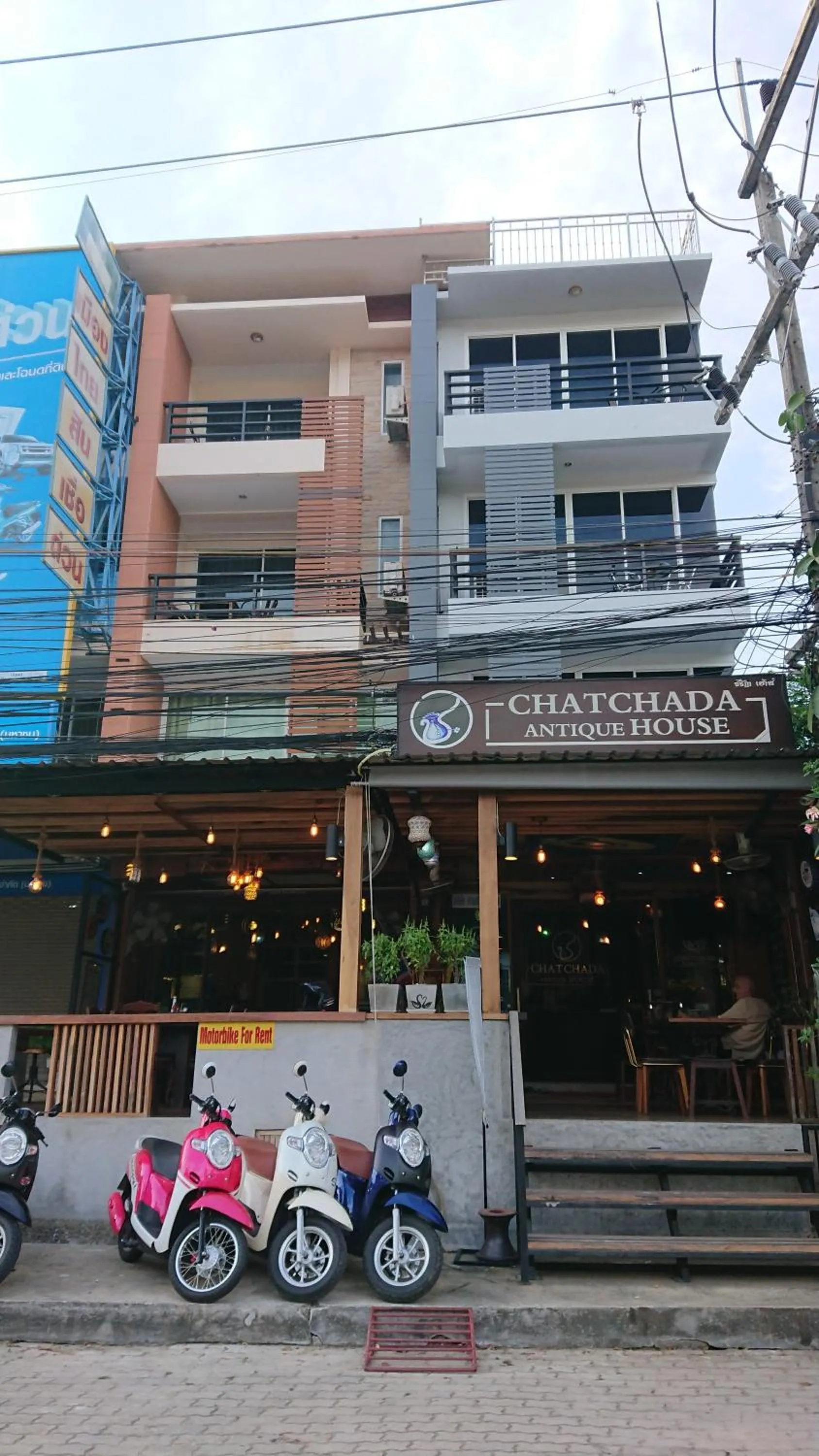 Property building in Chatchada House