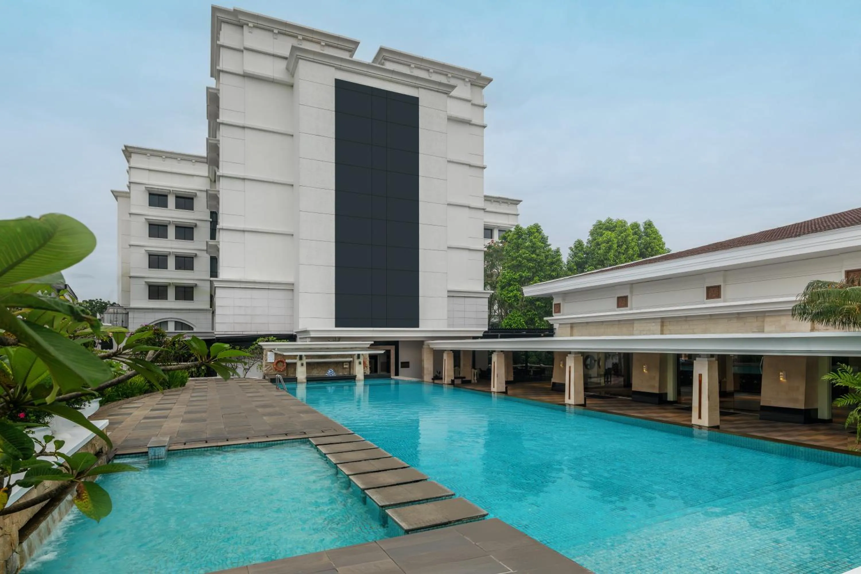 Swimming pool in The Papandayan