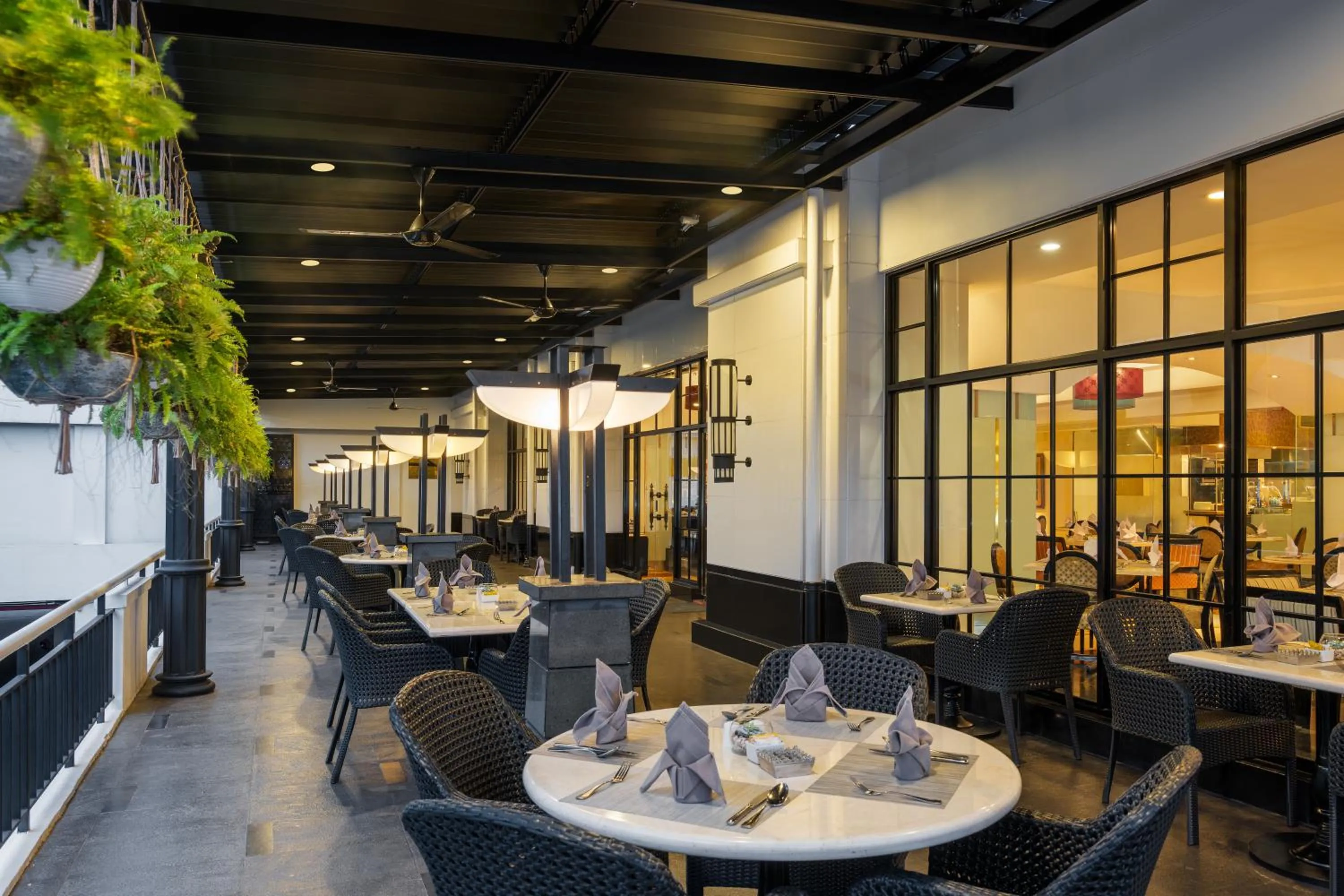 Restaurant/places to eat in The Papandayan