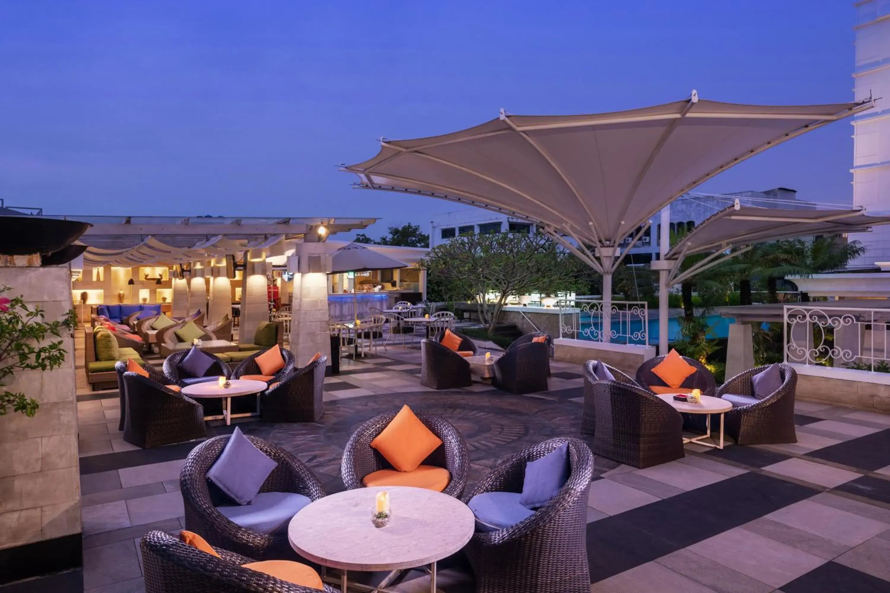 Restaurant/places to eat in The Papandayan Restaurant/places to eat in The Papandayan