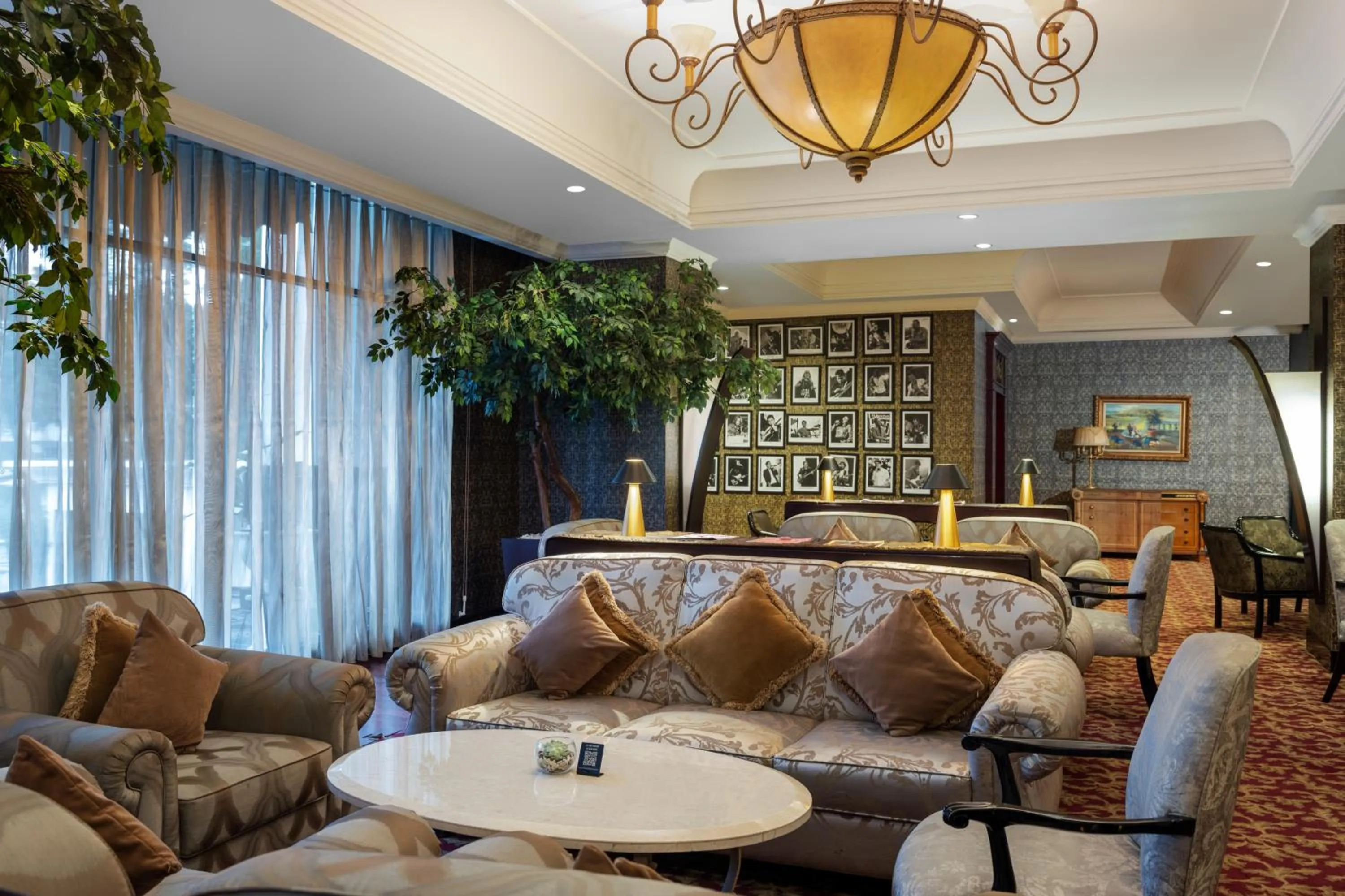 Lounge or bar in The Papandayan