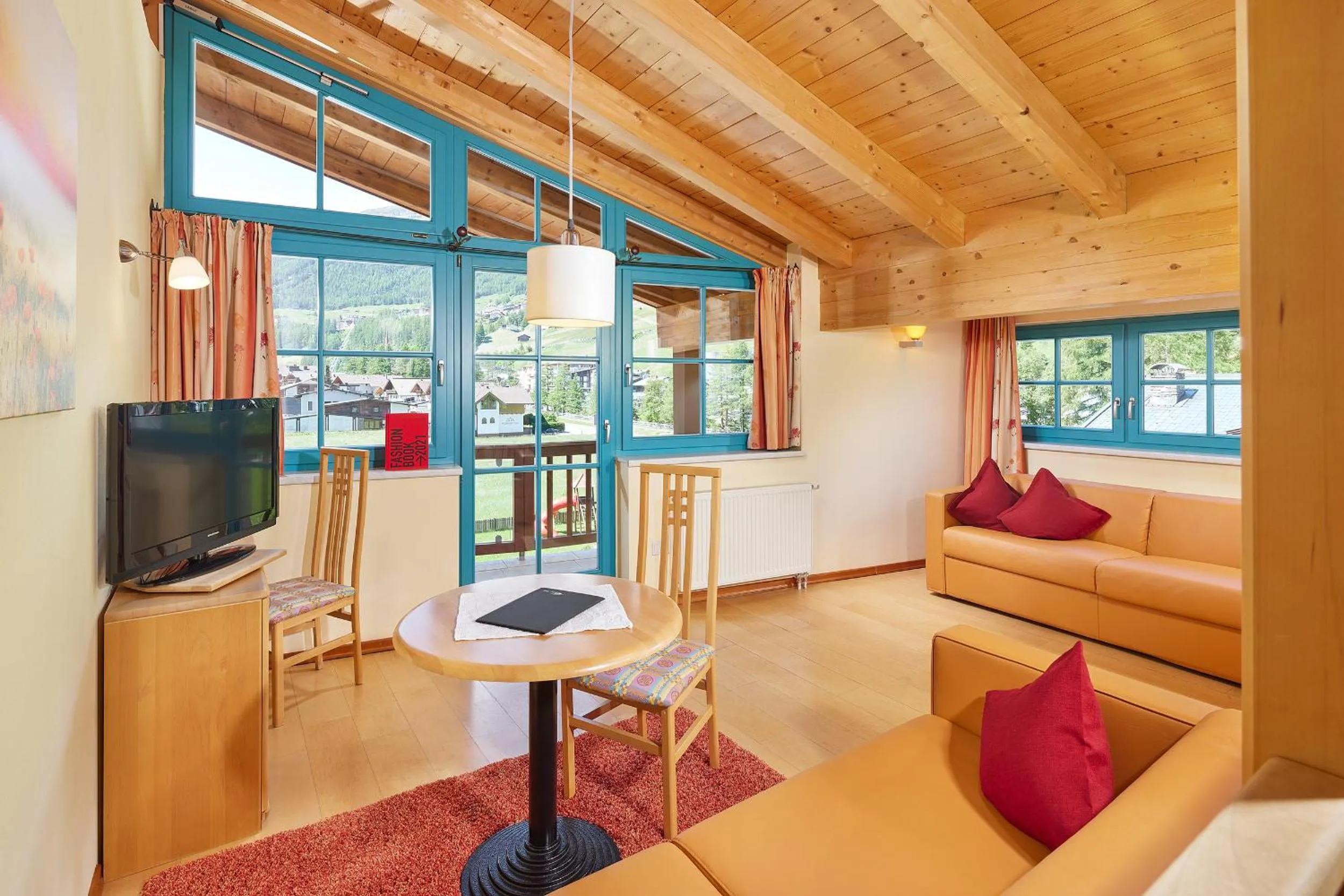 Photo of the whole room in Hotel Sunny Sölden