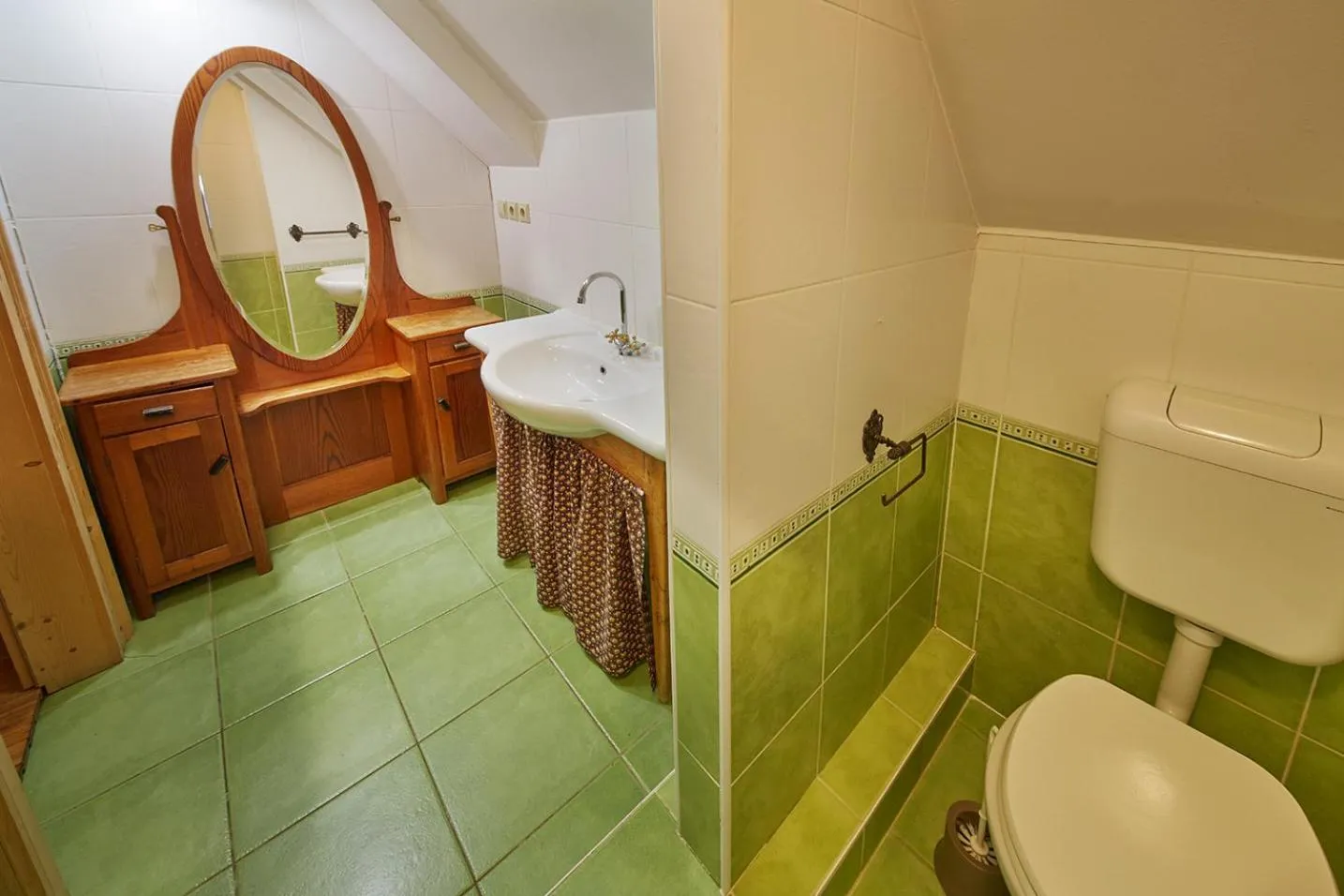 Bathroom in Rute Hotel and Apartments