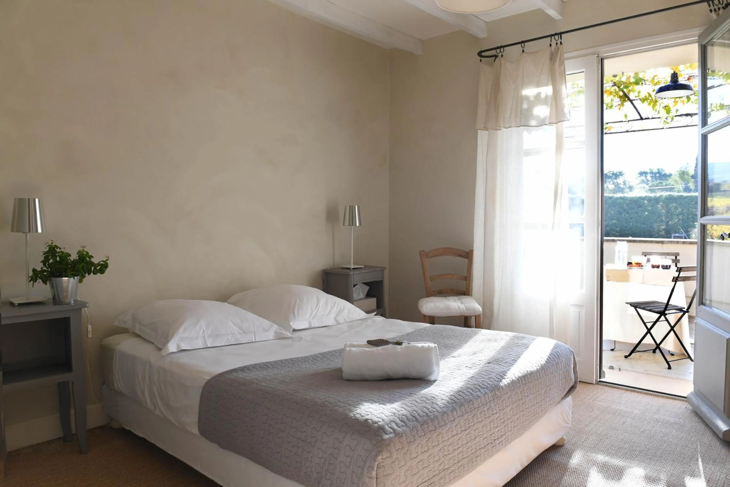 Bed in La Maison De Bécaras