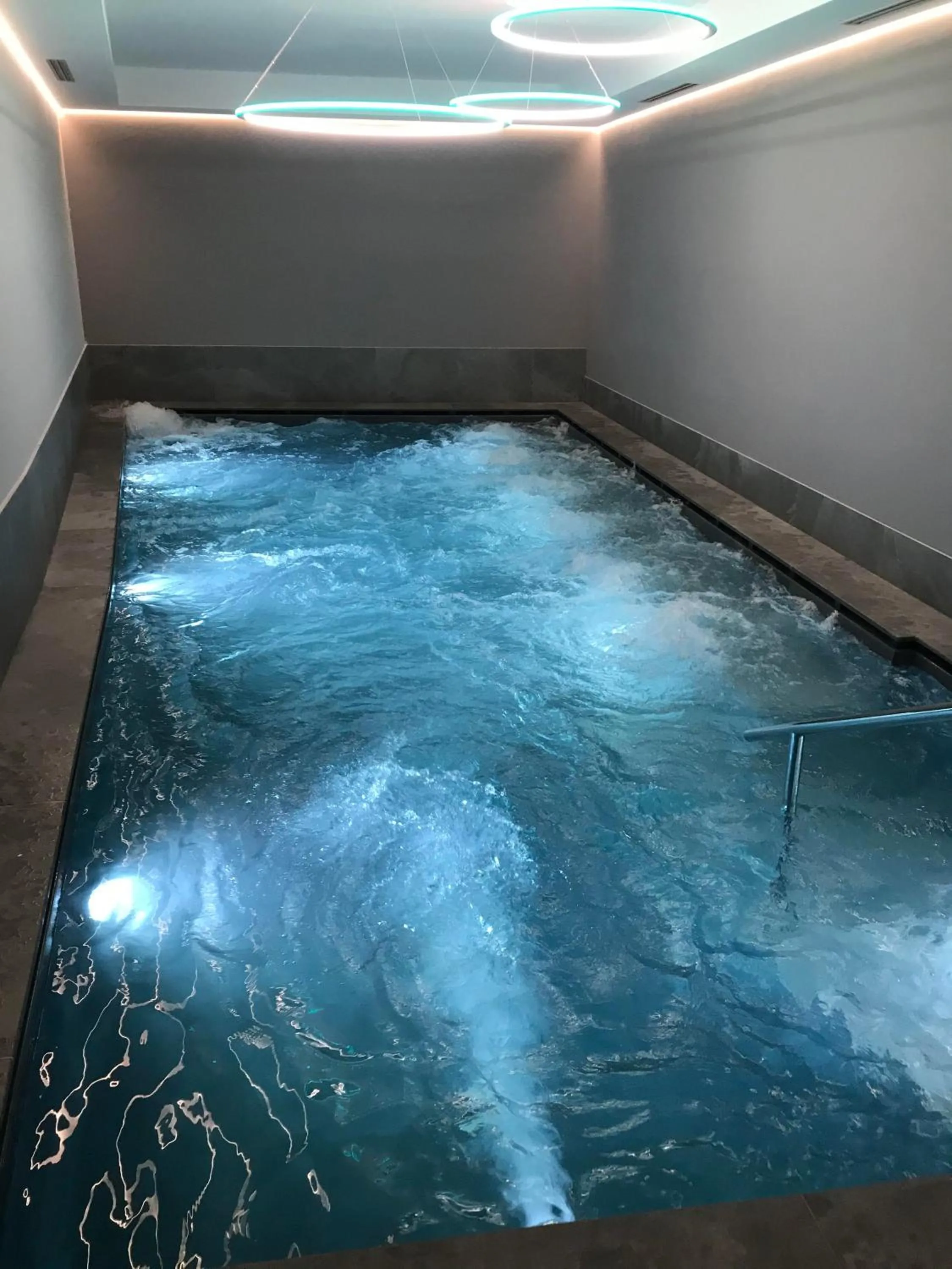 Swimming pool in Alpen Hotel Vidi