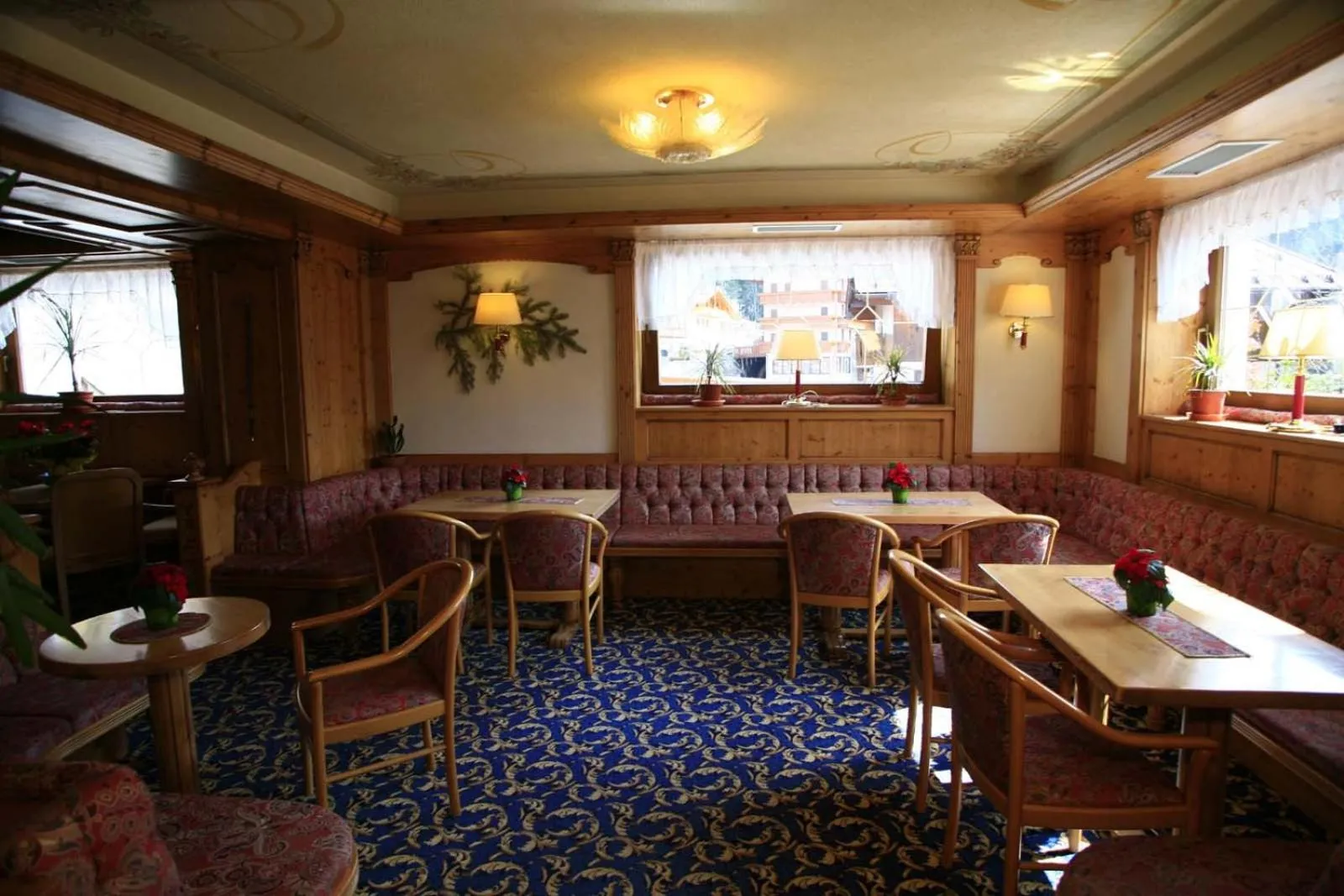 Lounge or bar in Alpen Hotel Vidi