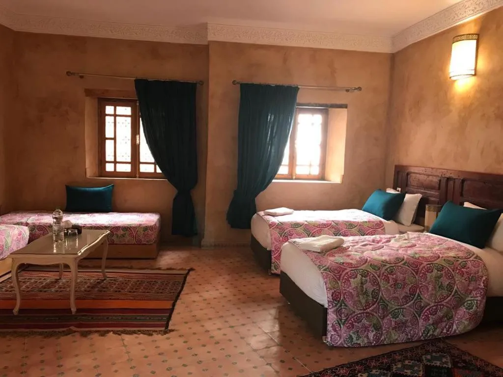 Staff, Bed in Riad jasmins & Spa