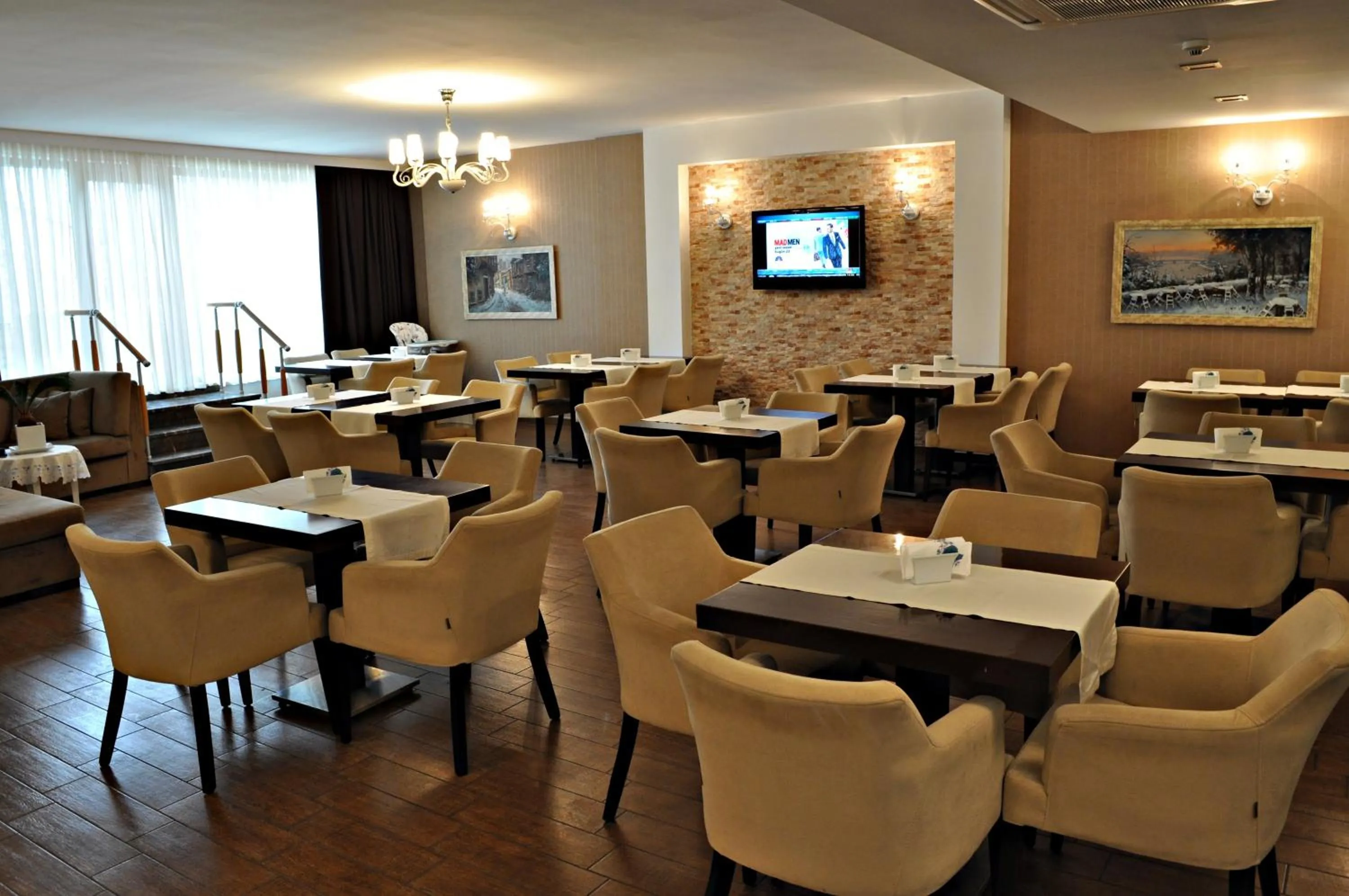 Restaurant/places to eat in Hotel Edirne Palace