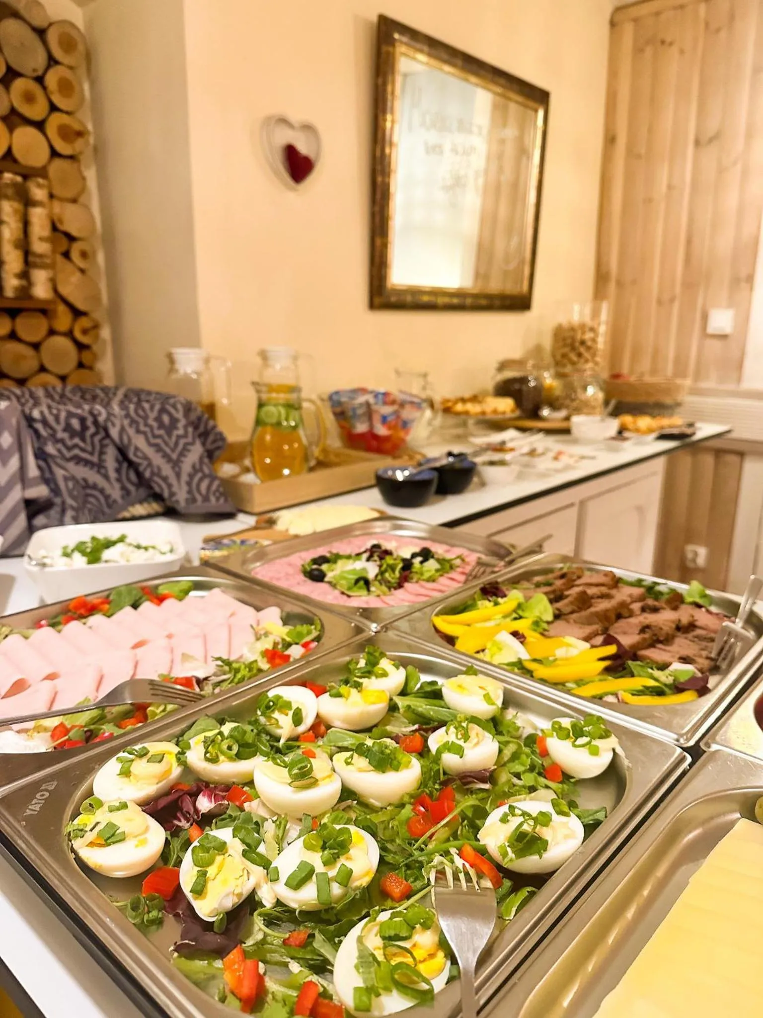 Explorer B&B Old Town Rooms & Apartment #don't be a tourist, be an Explorer!