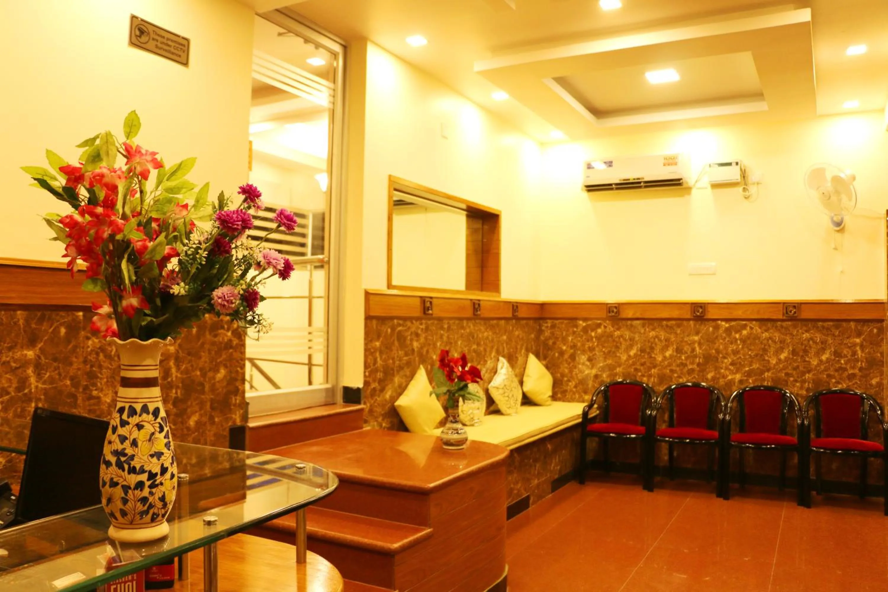 Seating area in Bon Stay Inn