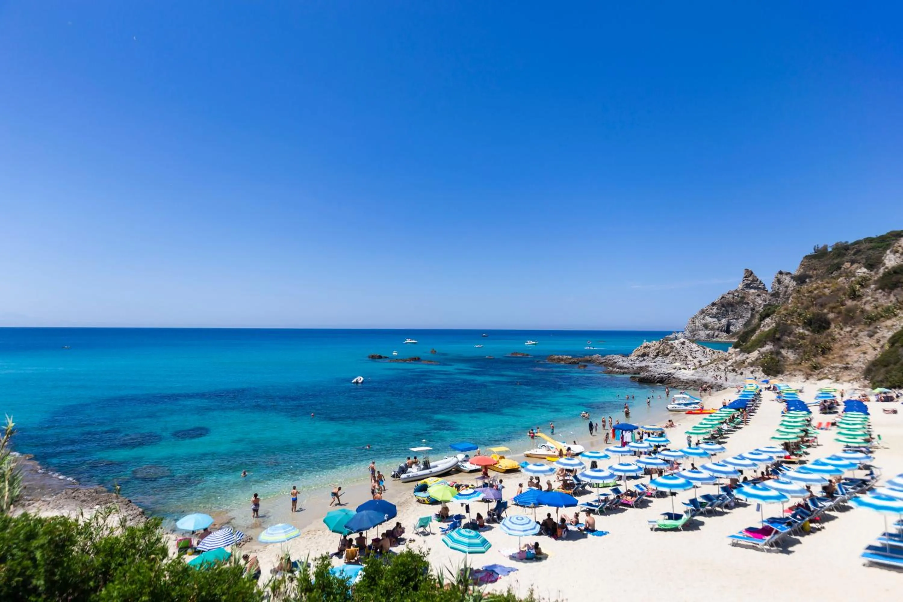 Beach in Hotel Calabrisella