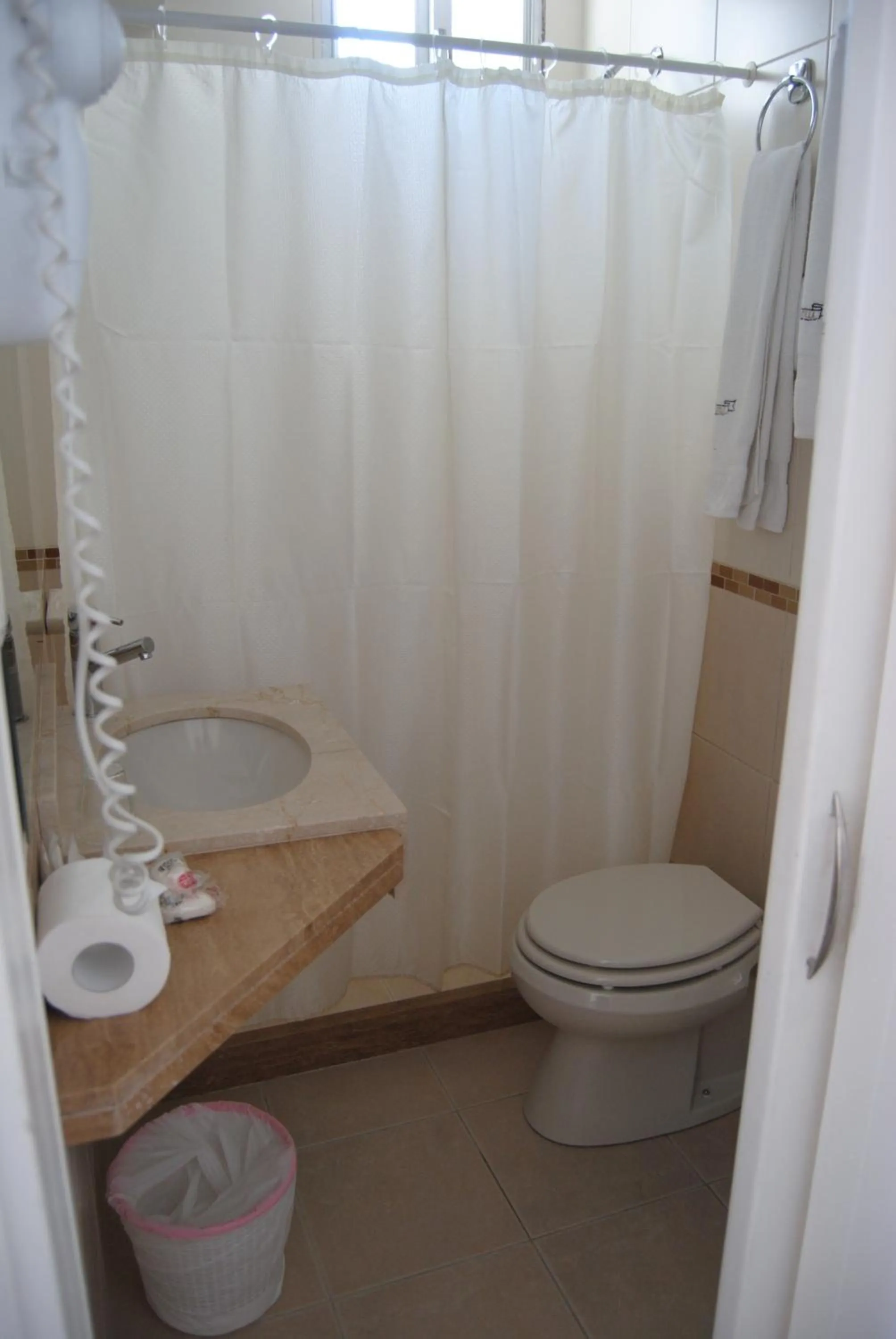 Bathroom in Hotel Castilla