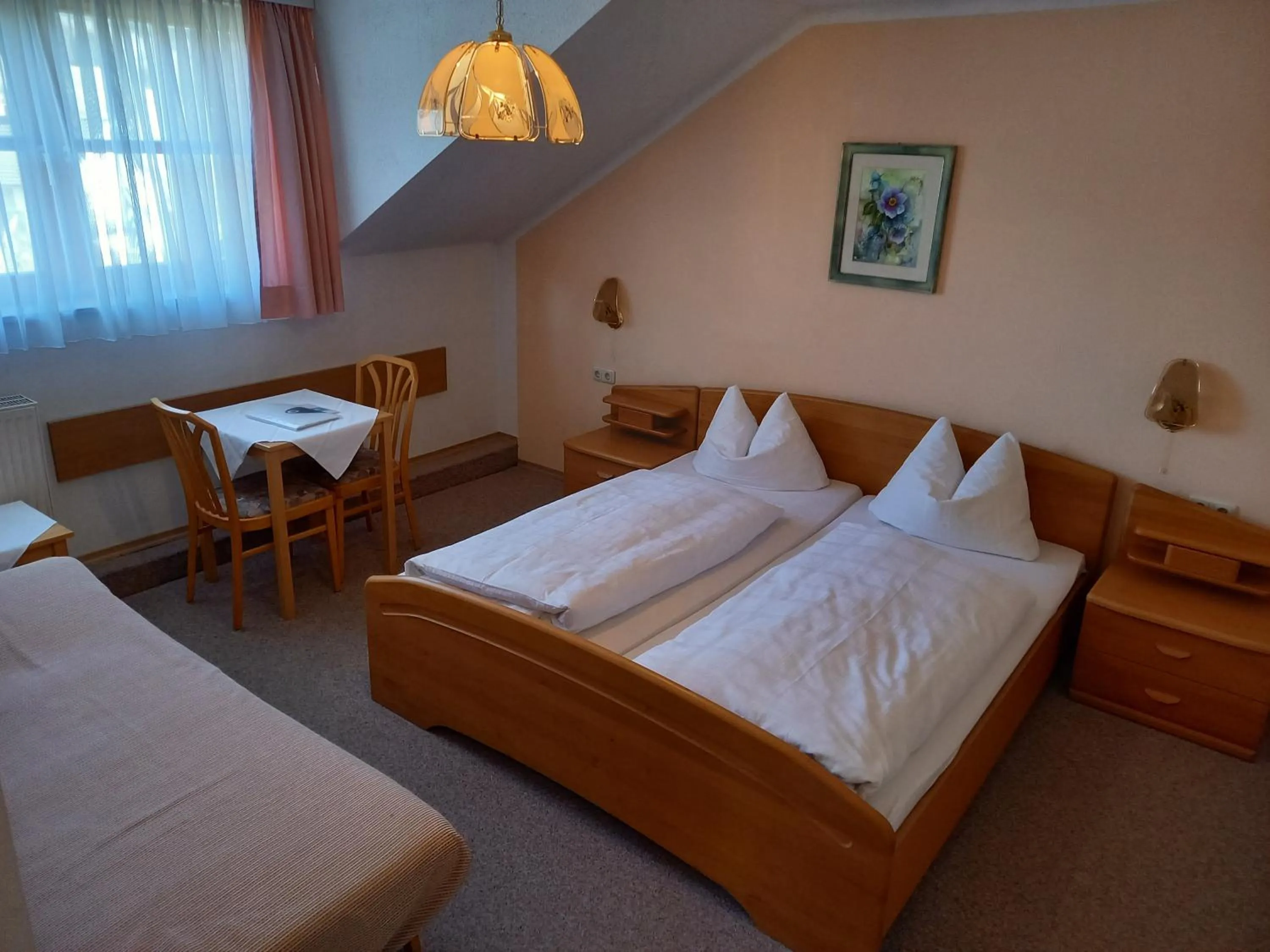 Photo of the whole room, Bed in Lallinger Hof