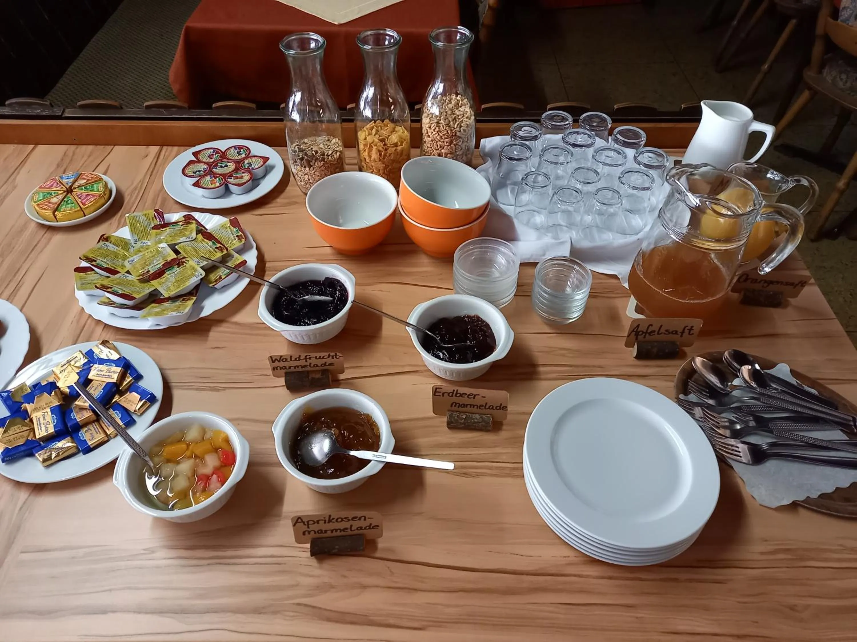 Buffet breakfast in Lallinger Hof