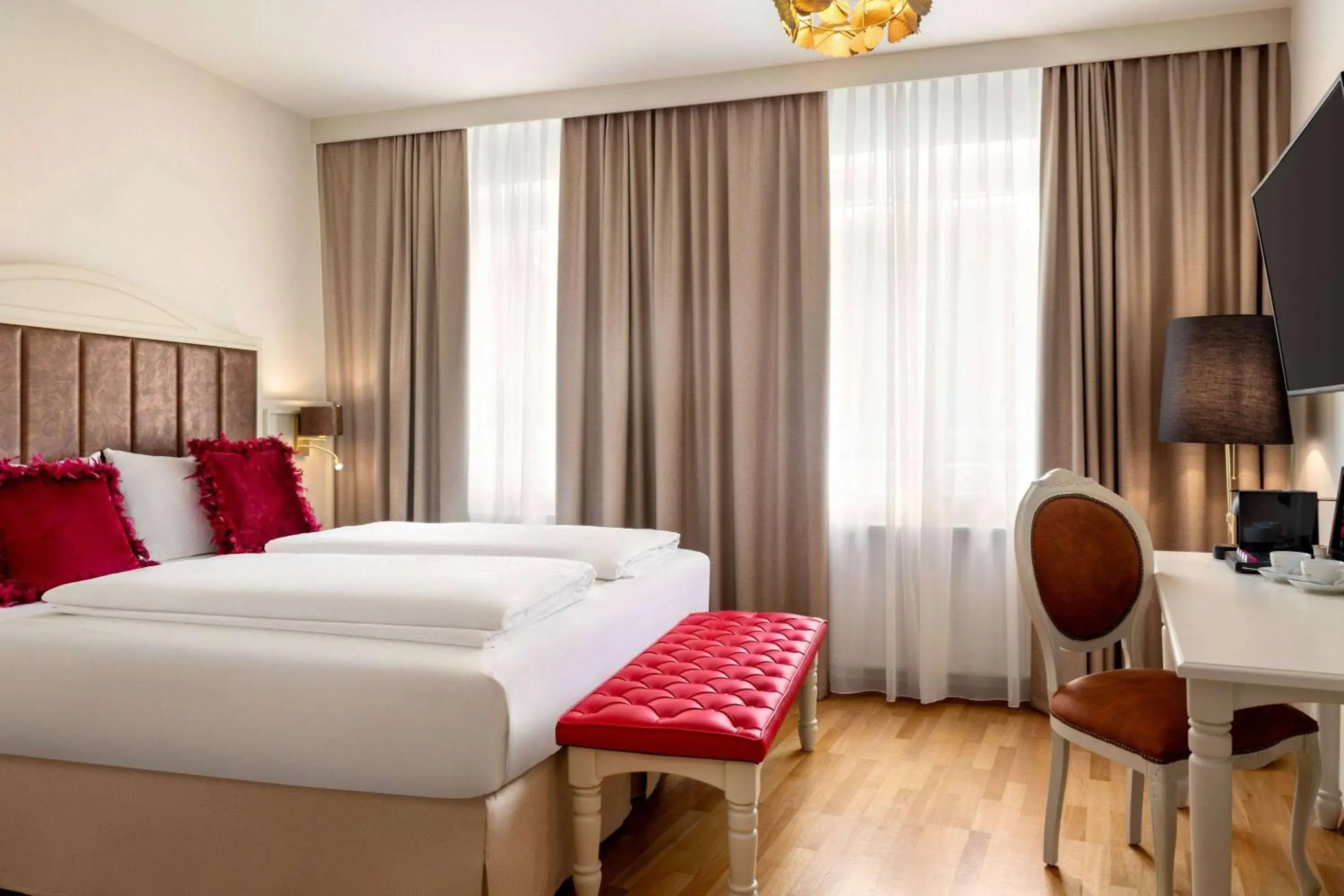 Photo of the whole room, Bed in Amedia Plaza Wels, Trademark Collection by Wyndham Photo of the whole room, Bed in Amedia Plaza Wels, Trademark Collection by Wyndham