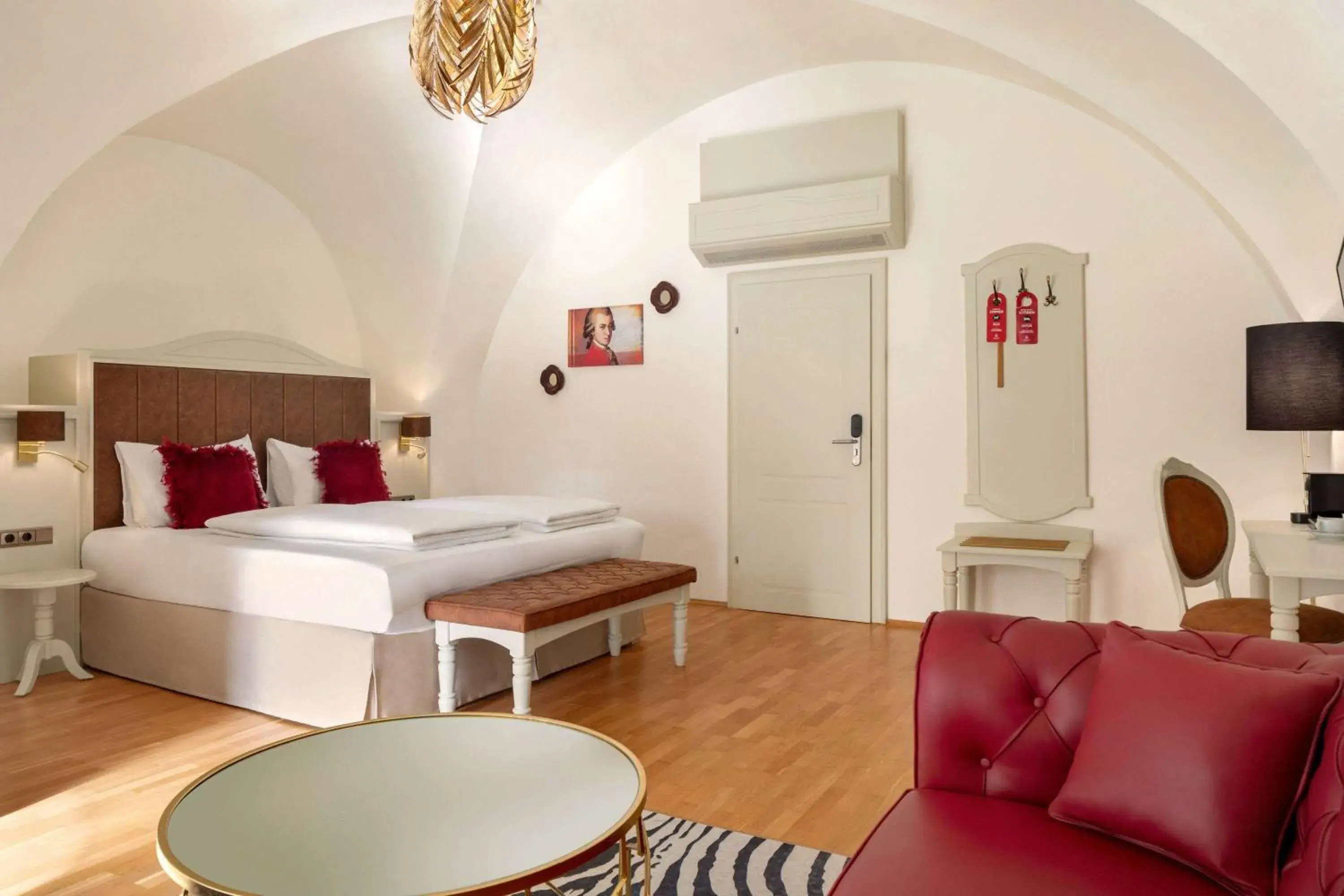 Photo of the whole room, Bed in Amedia Plaza Wels, Trademark Collection by Wyndham Photo of the whole room, Bed in Amedia Plaza Wels, Trademark Collection by Wyndham