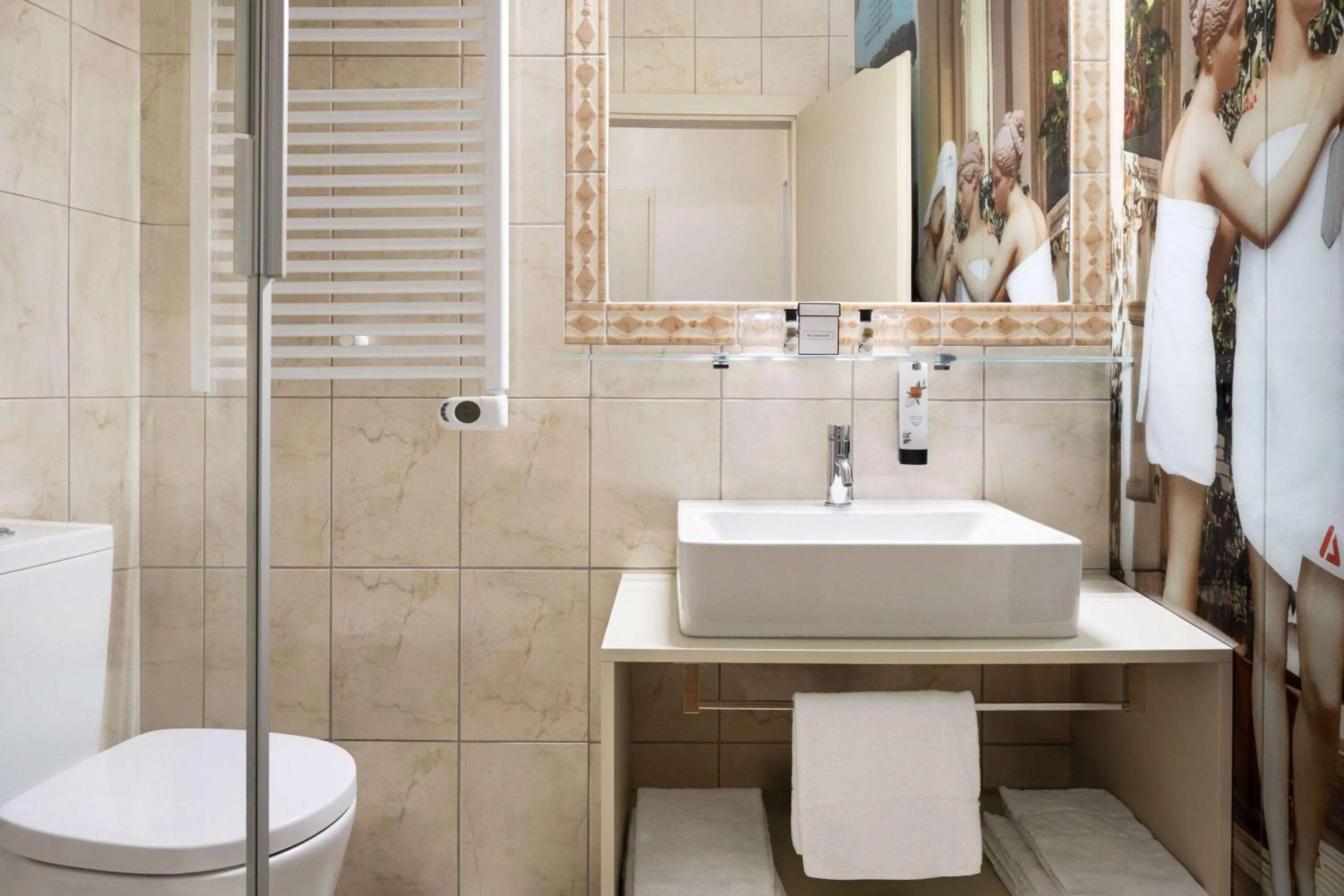 Bathroom in Amedia Plaza Wels, Trademark Collection by Wyndham