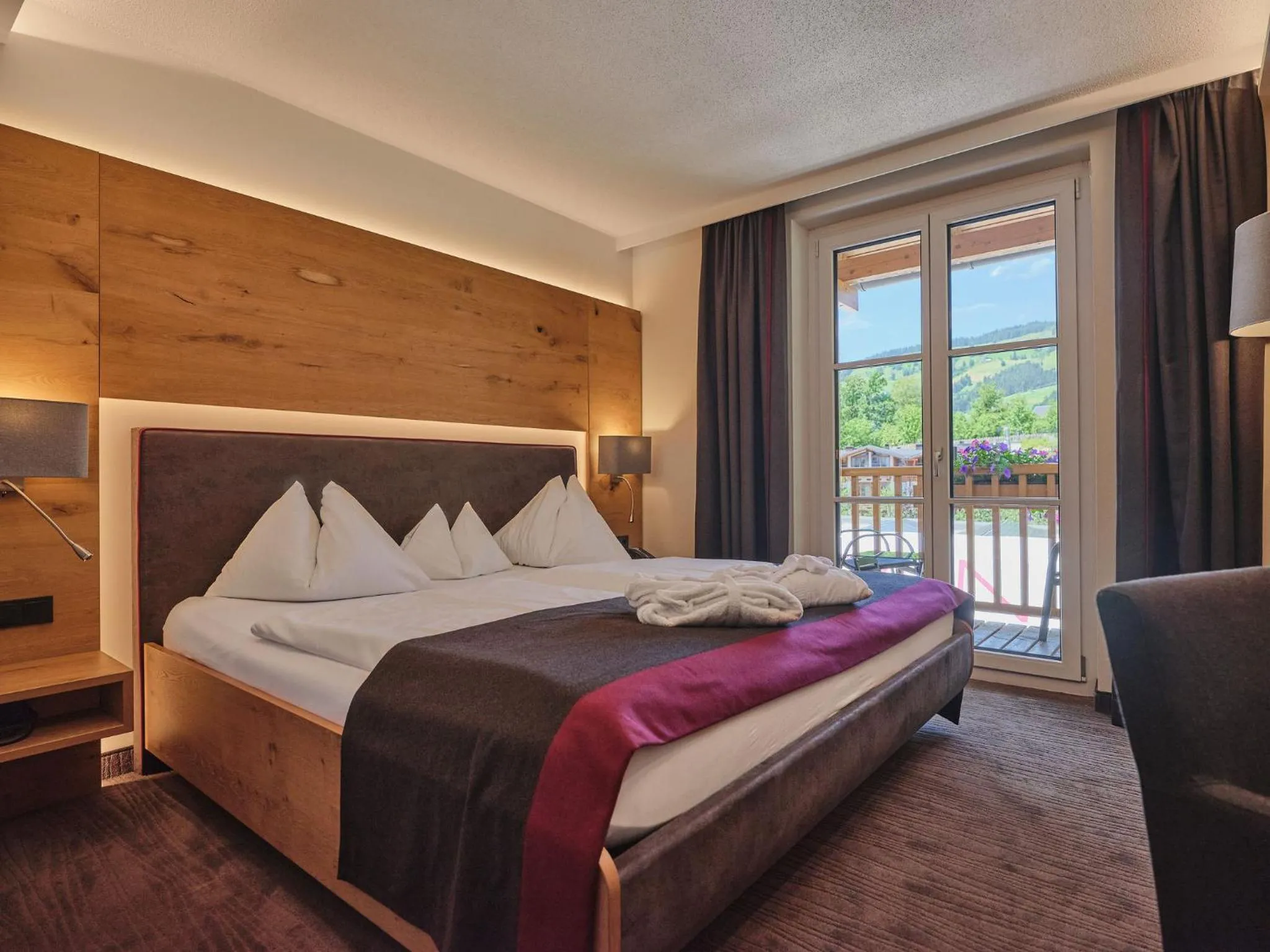 Photo of the whole room, Bed in Sporthotel Wagrain