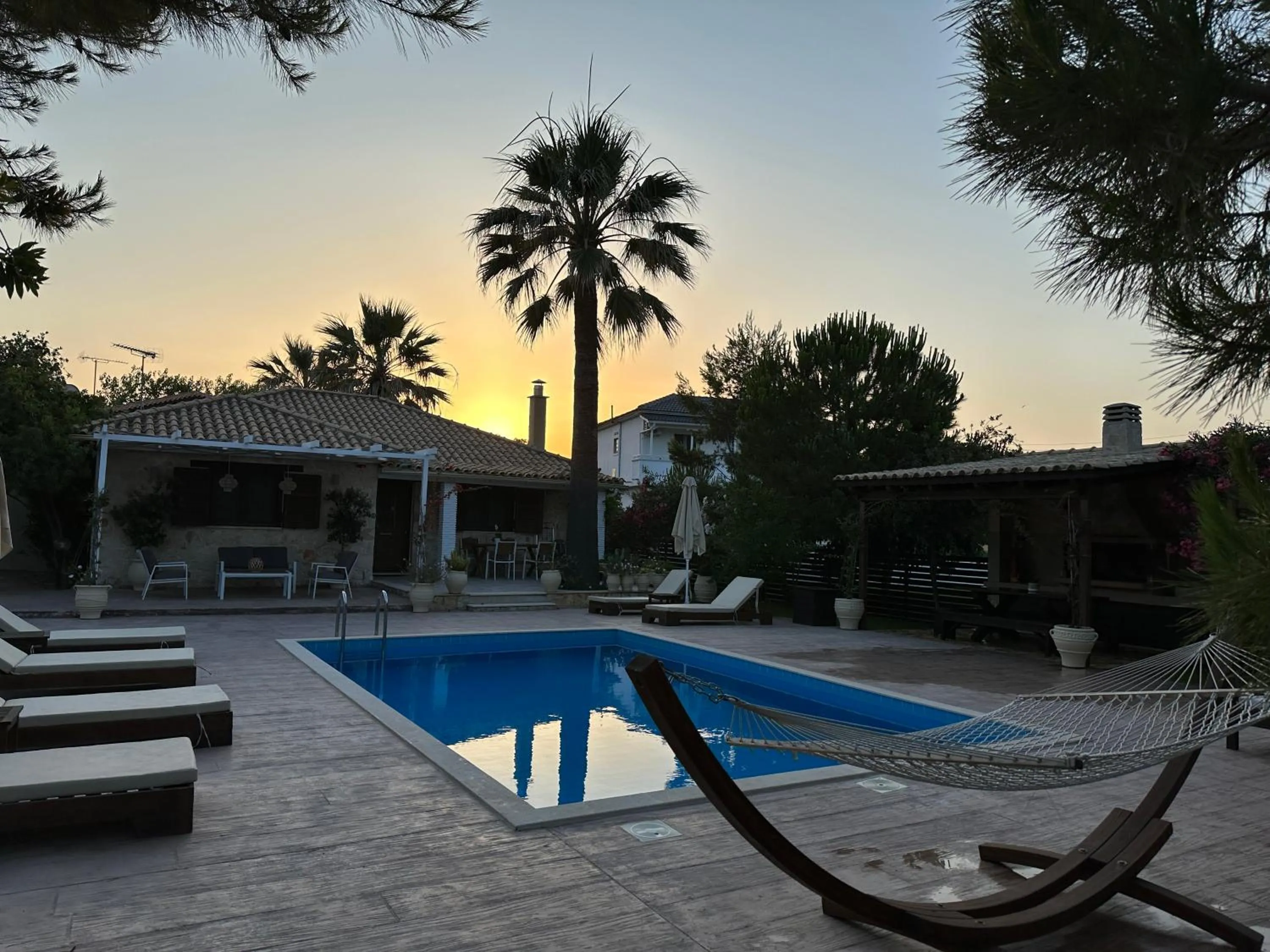 Iguana Villa