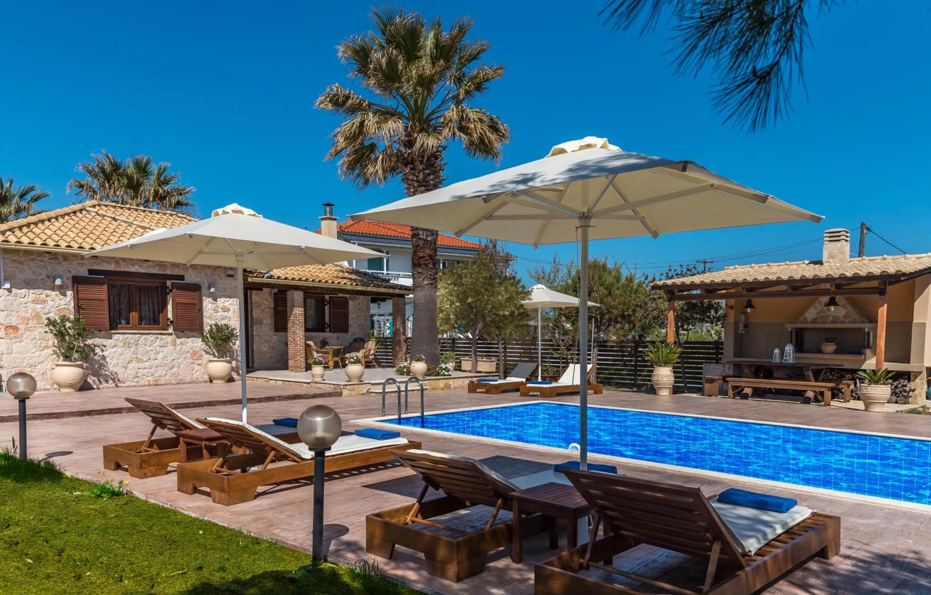 Iguana Villa