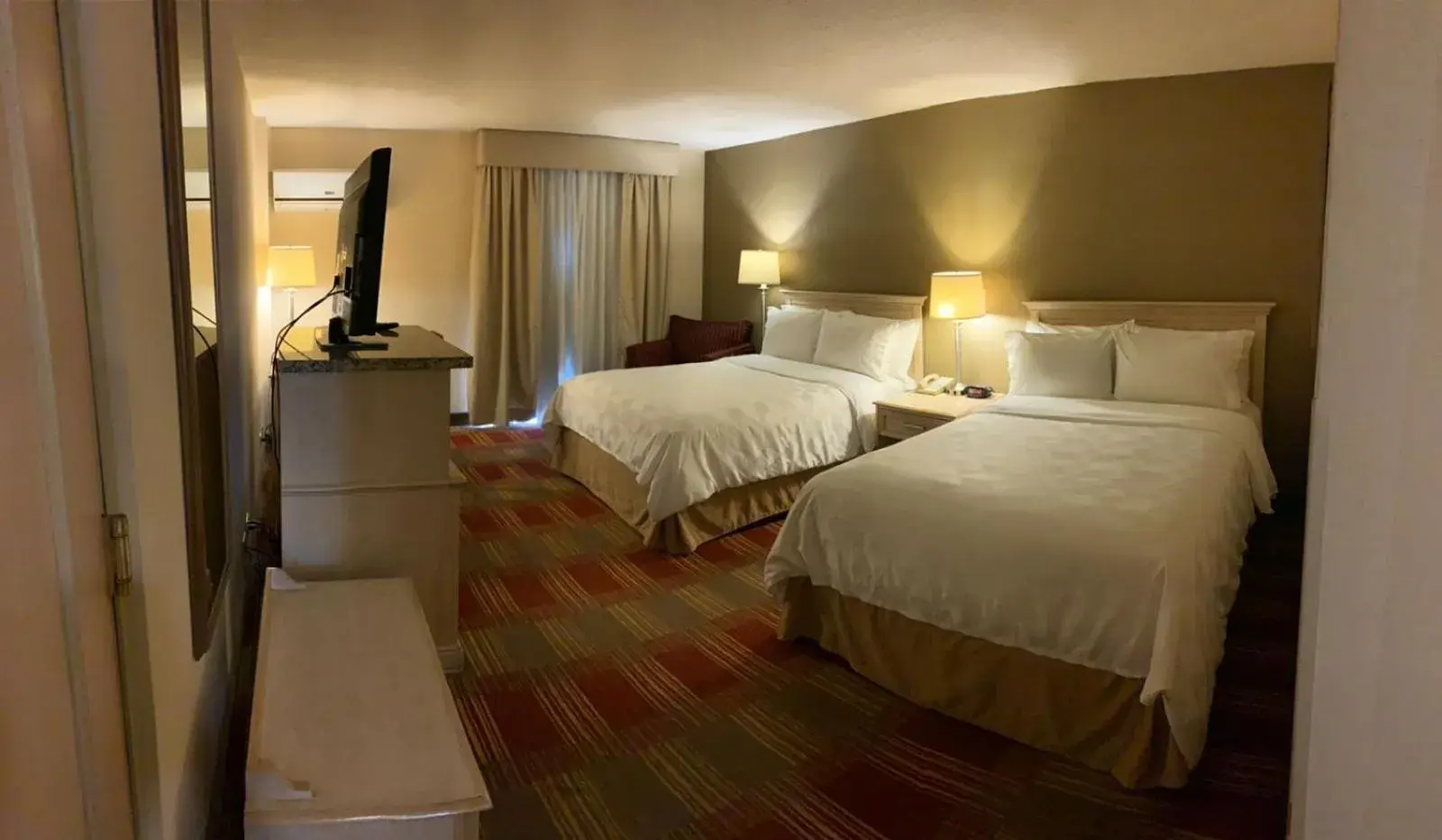 Standard Double Room with Two Double Beds in Holiday Inn Monclova by IHG Standard Double Room with Two Double Beds in Holiday Inn Monclova by IHG