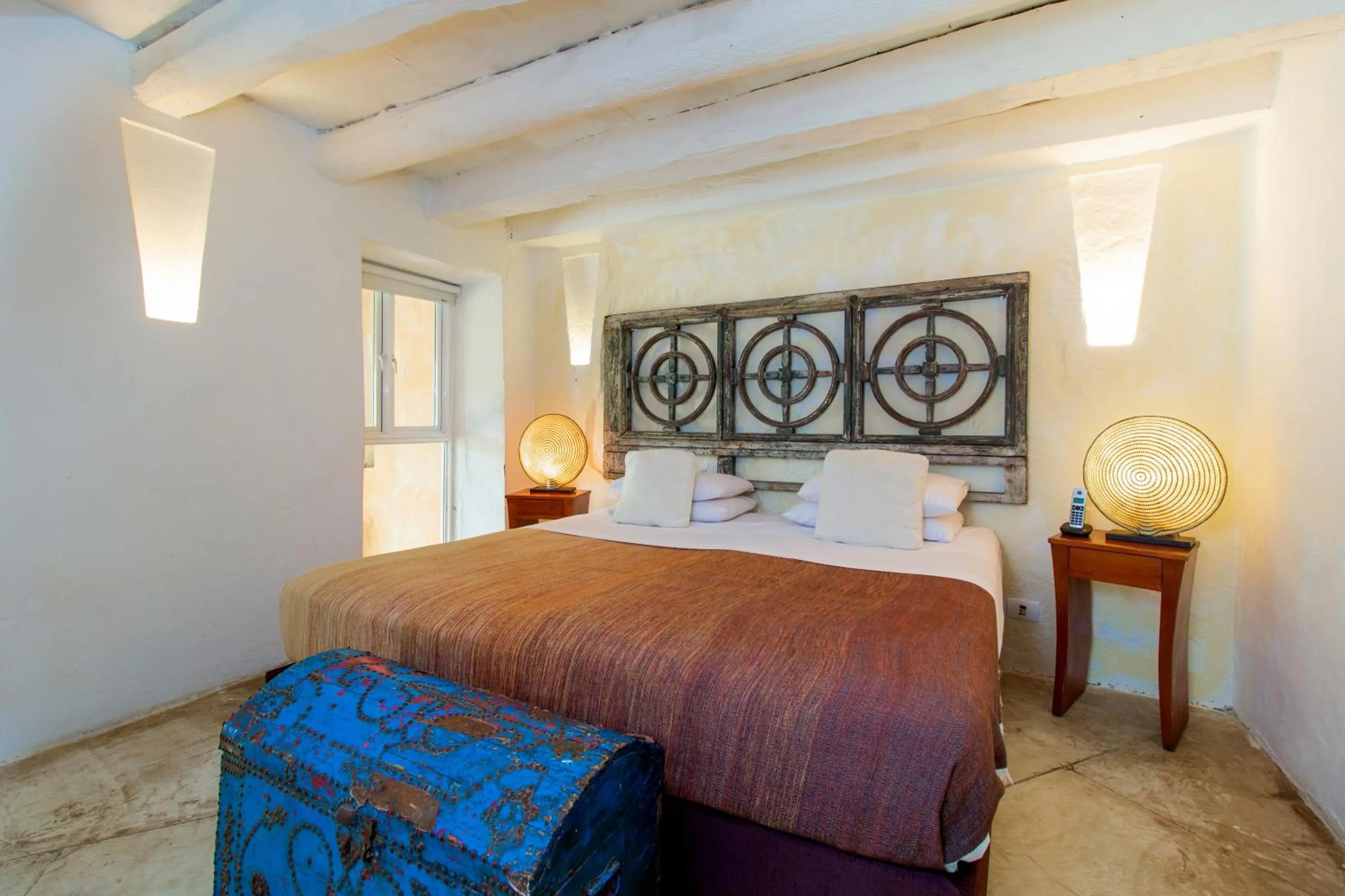 Bed in La Passion by Masaya Collection