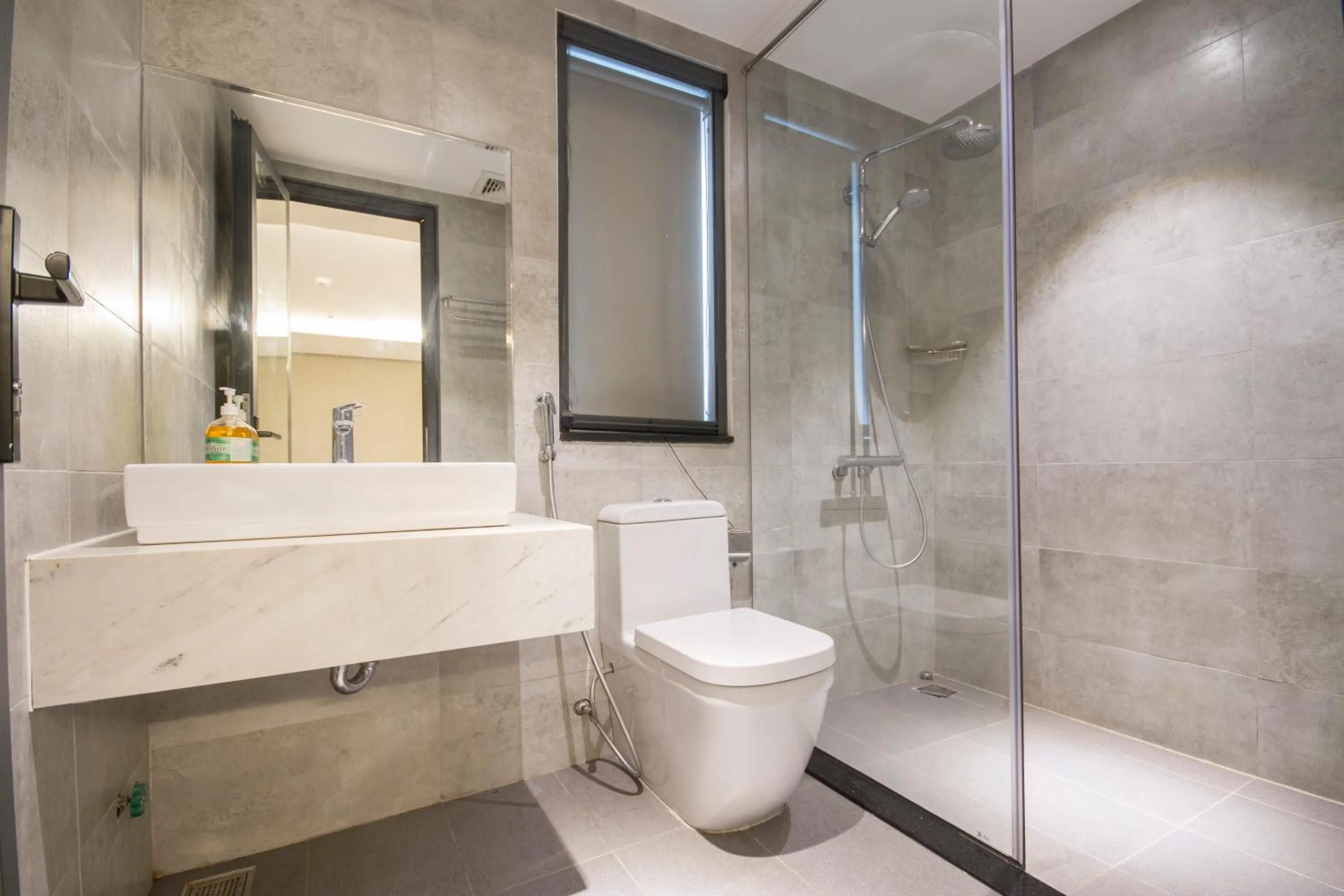 Toilet in Light House Hostel