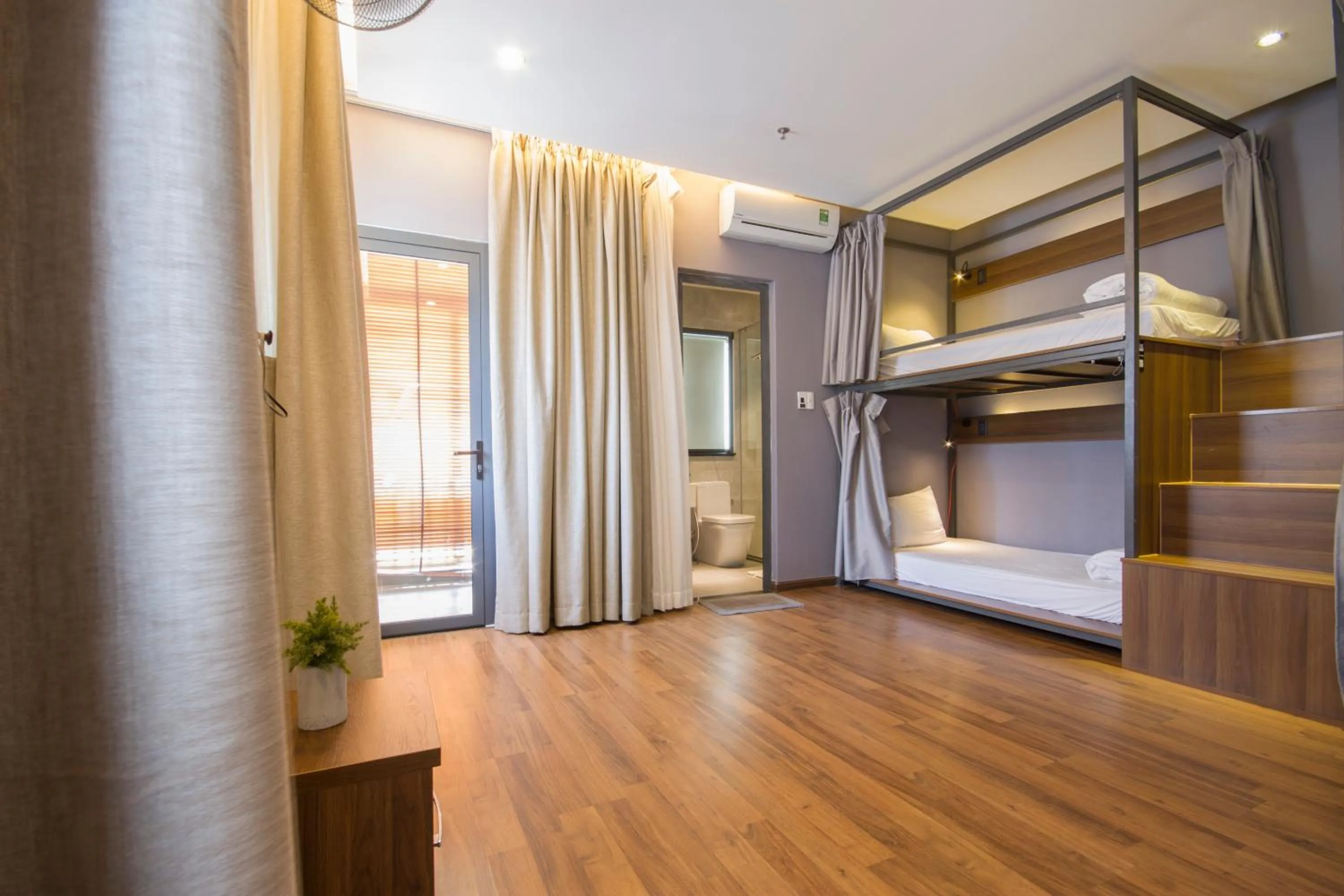 Photo of the whole room, Bed in Light House Hostel