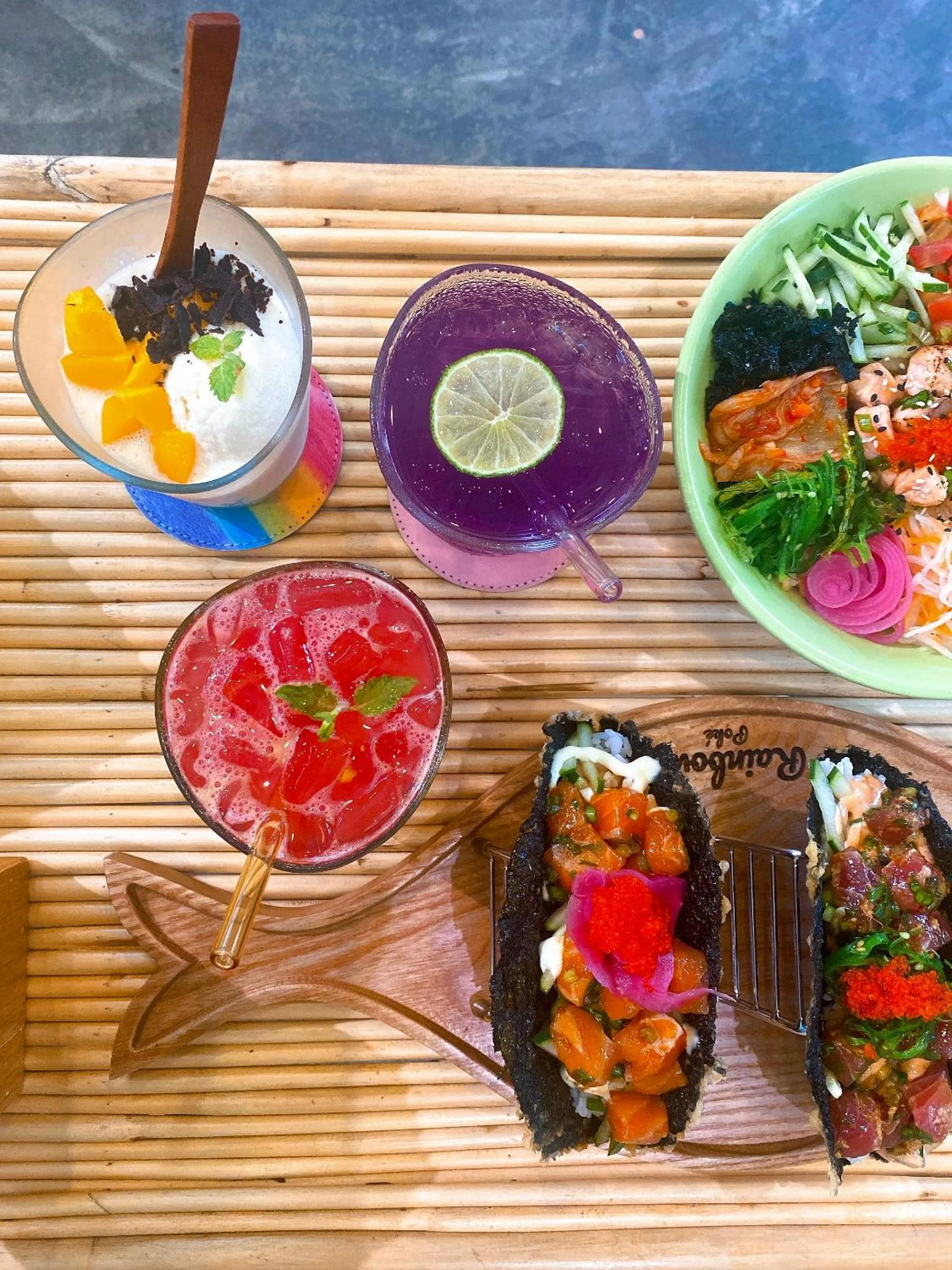 Food and drinks in Light House Hostel