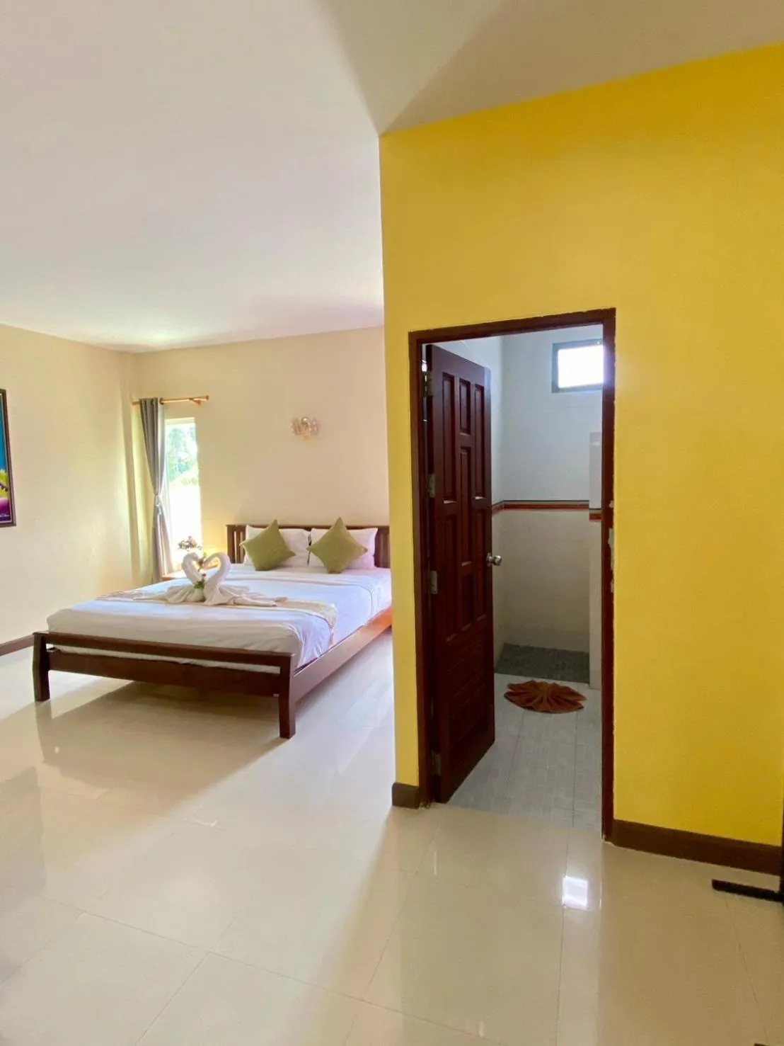 Bed in Lanta Just Come Hotel