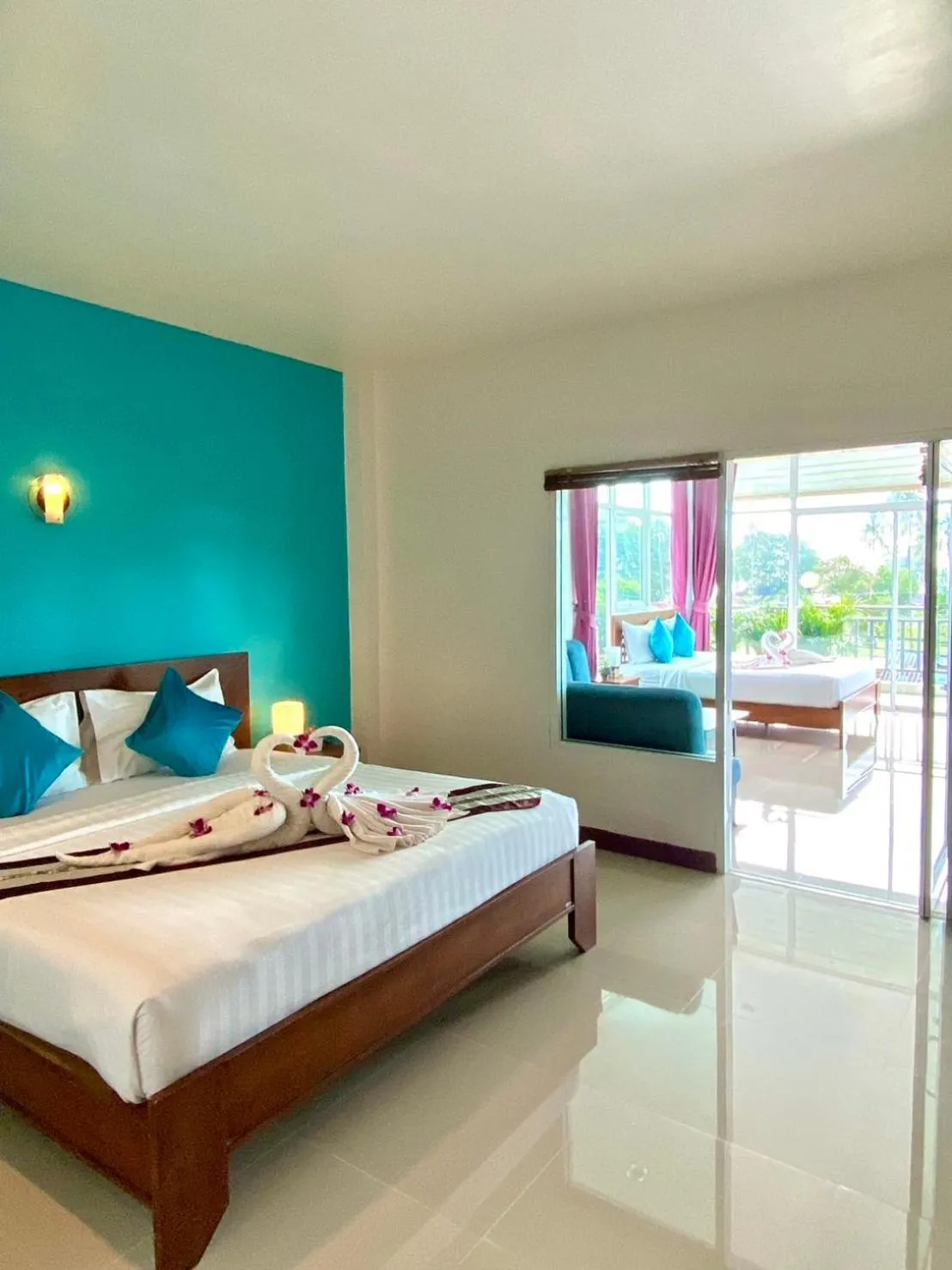 Bed in Lanta Just Come Hotel