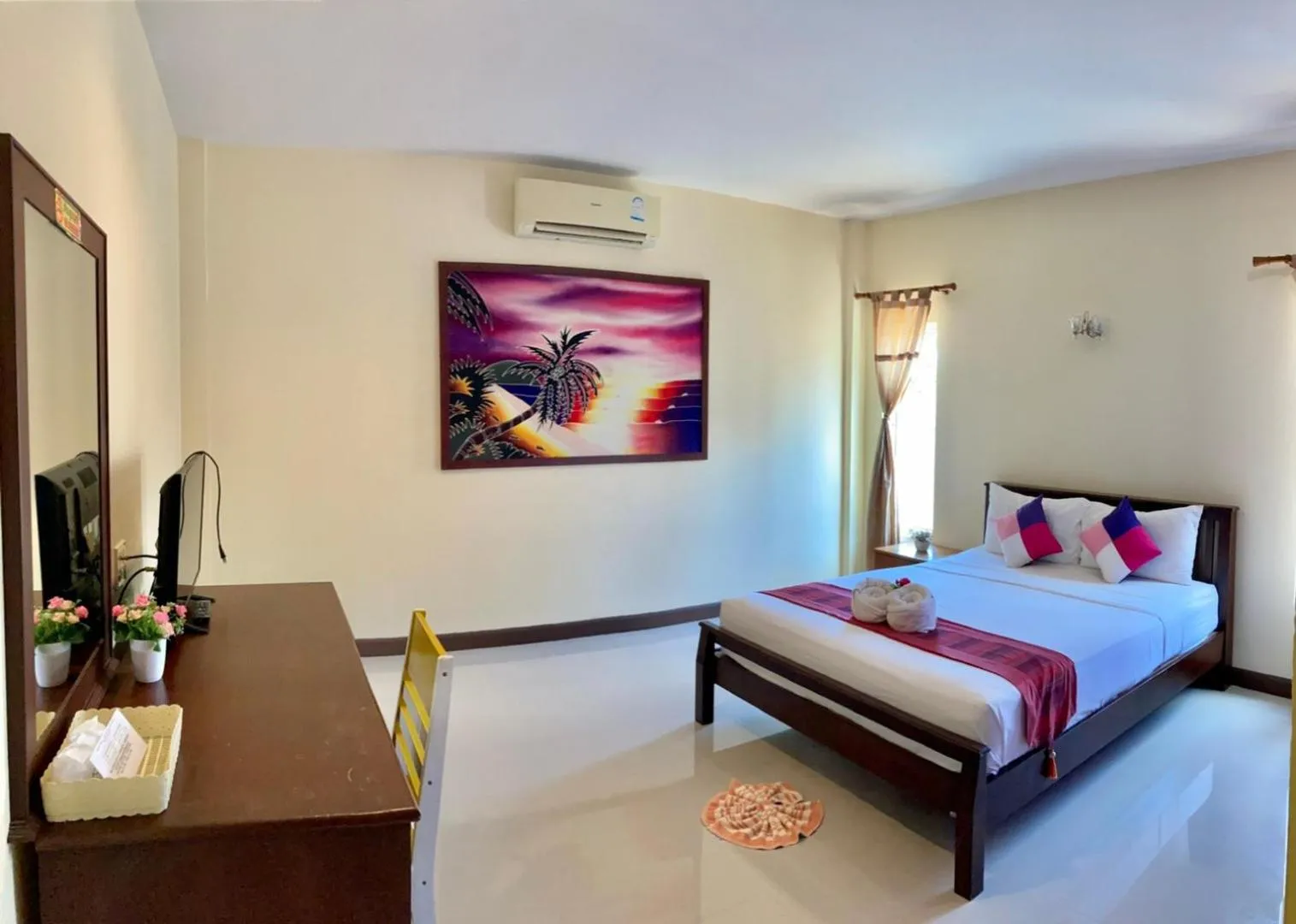 Bed in Lanta Just Come Hotel