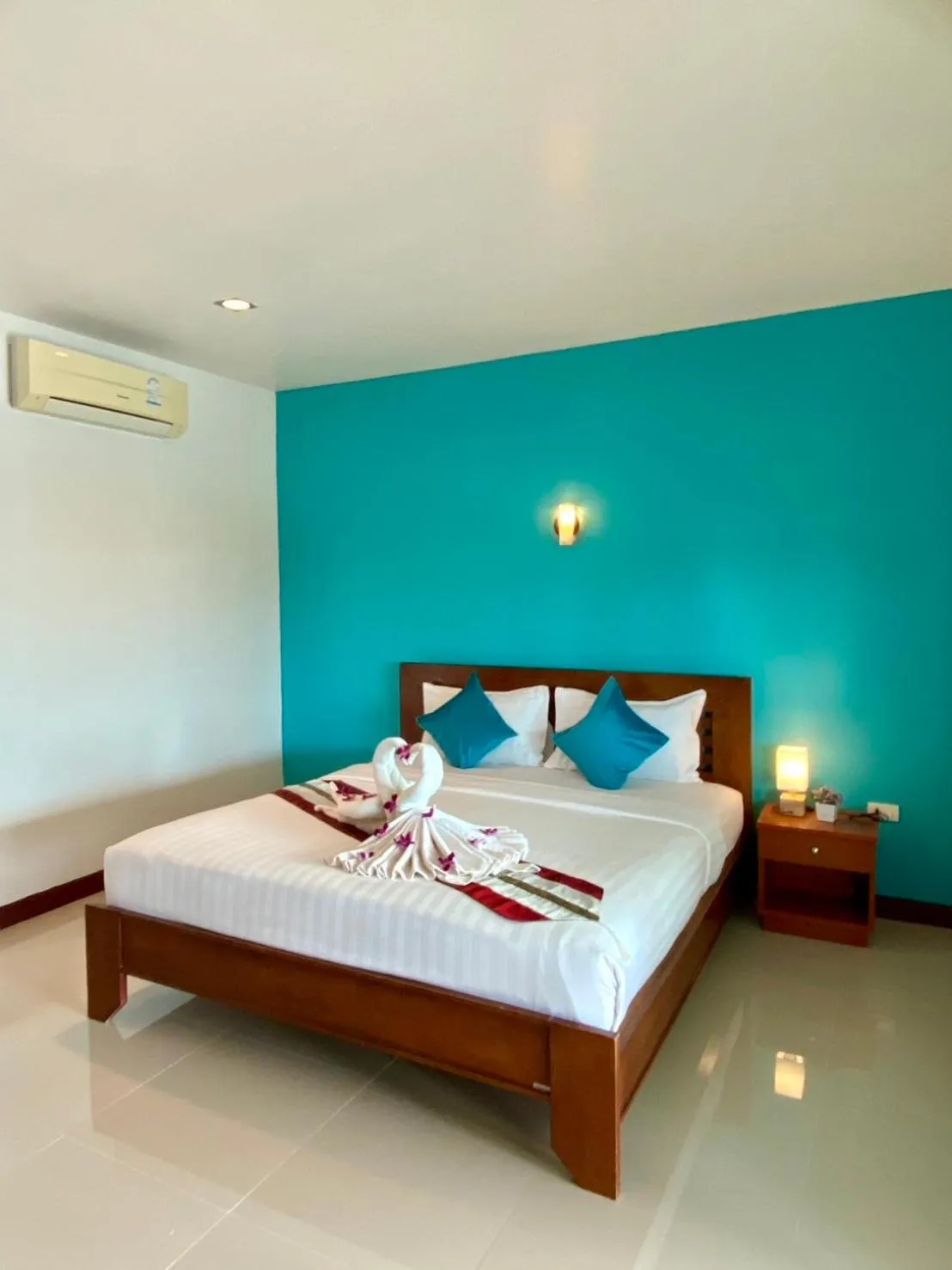 Bed in Lanta Just Come Hotel