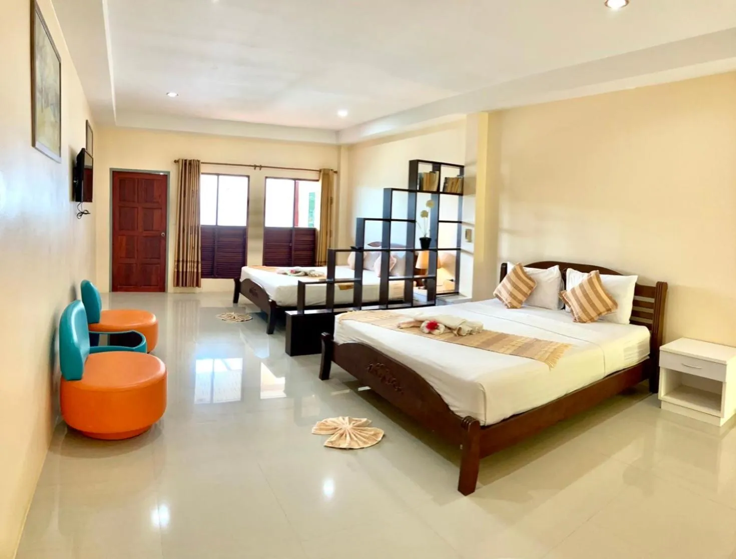 Bed in Lanta Just Come Hotel