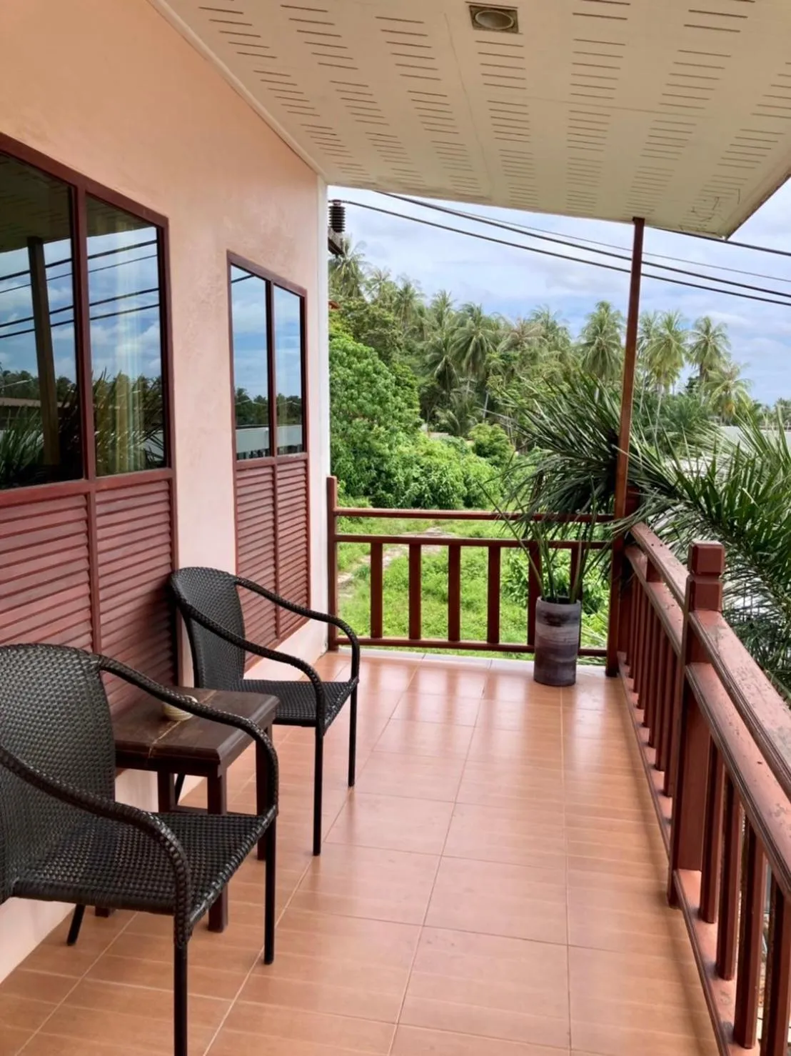 Lanta Just Come Hotel